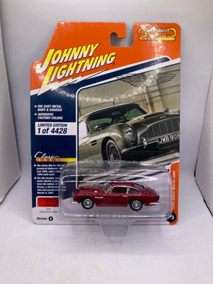 Johnny Lightning 1966 Aston Martin DB5 Diecast