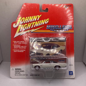 Johnny Lightning 1964 Pontiac GTO