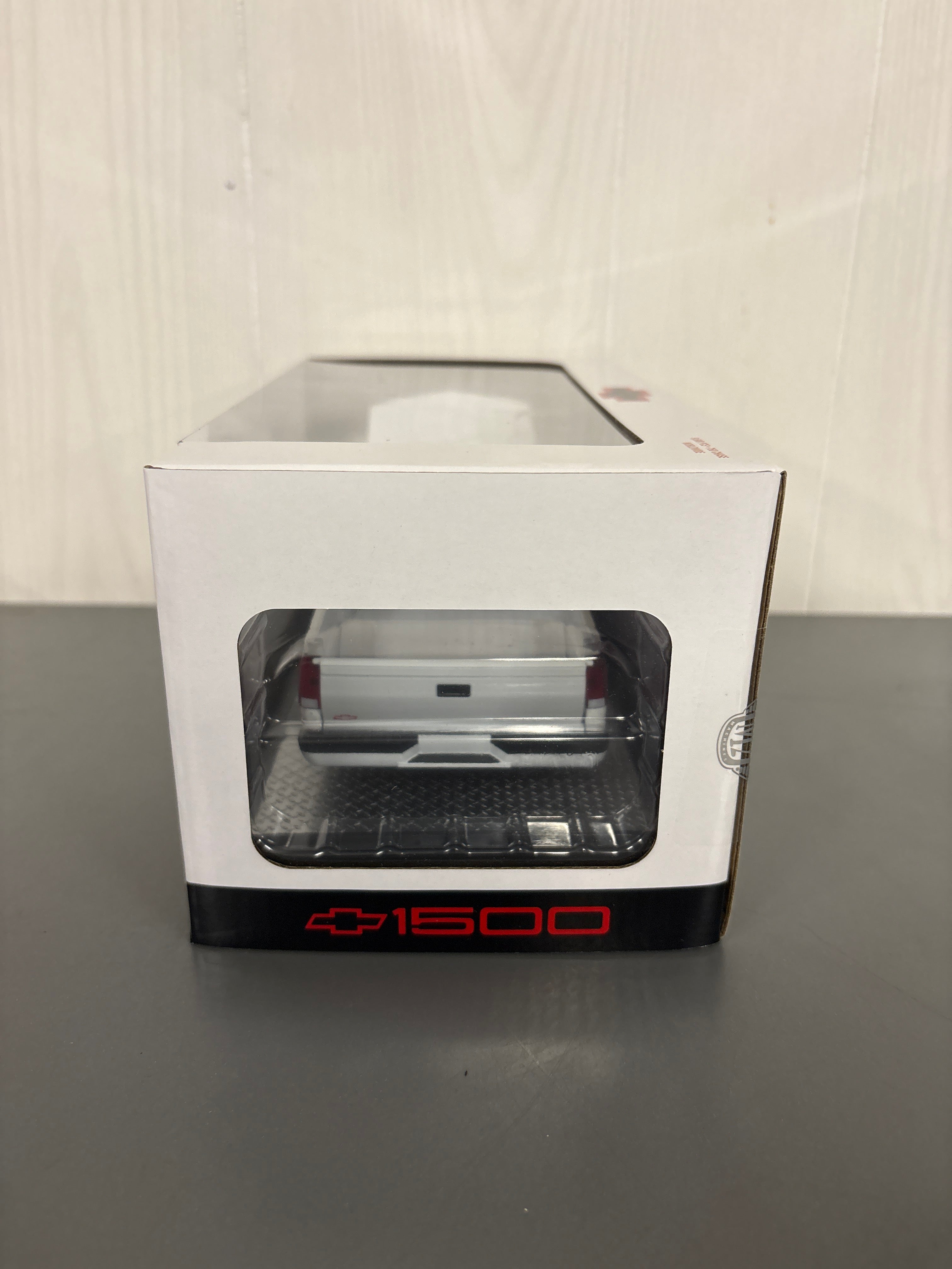 M2 1993 Chevrolet C1500 SS 454 Diecast