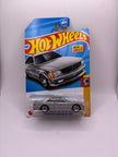 Hot Wheels 89 Mercedes-Benz 560 SEC AMG Diecast
