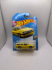 Hot Wheels Volvo 850 Estate Diecast yellow