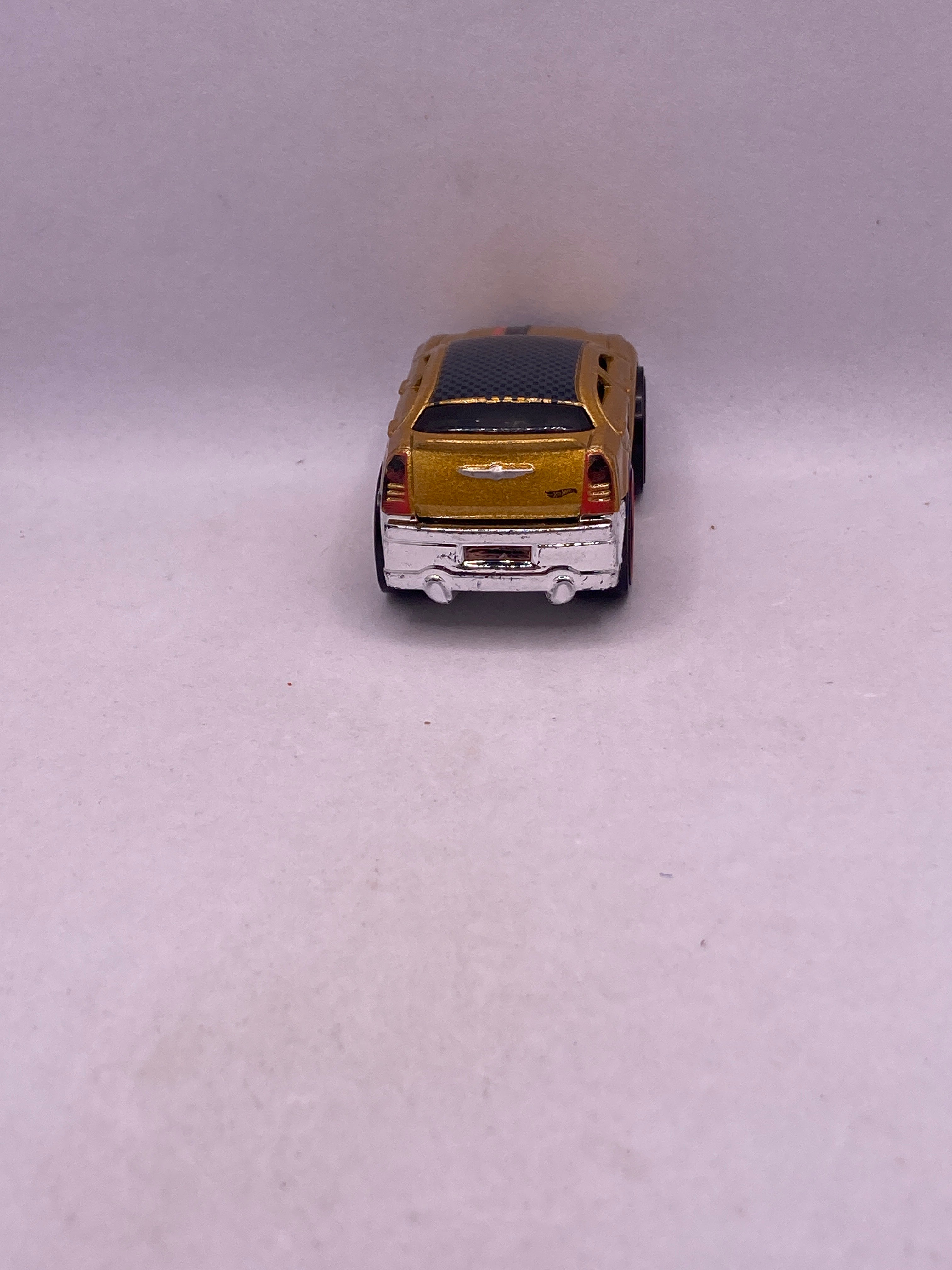 Hot Wheels Chrysler 300C Diecast