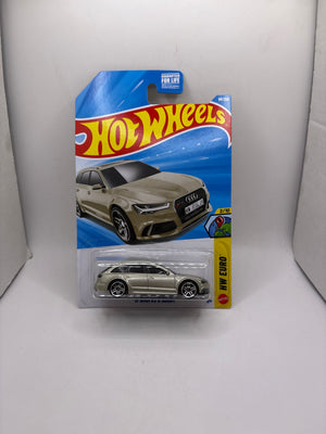 Hot Wheels 17 Audi RS 6 Avant Diecast gold