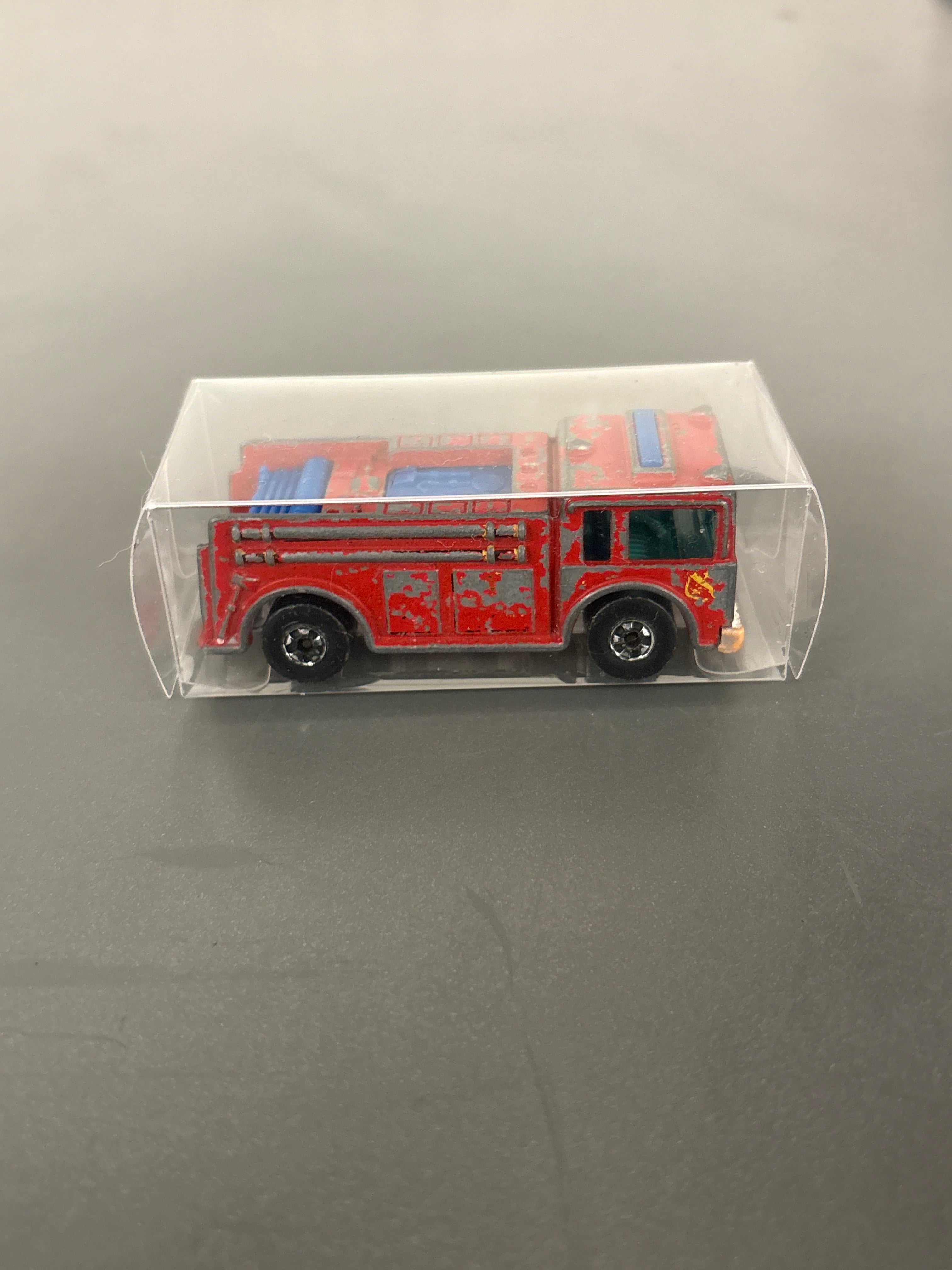 Hot Wheels Tragafuegos Diecast