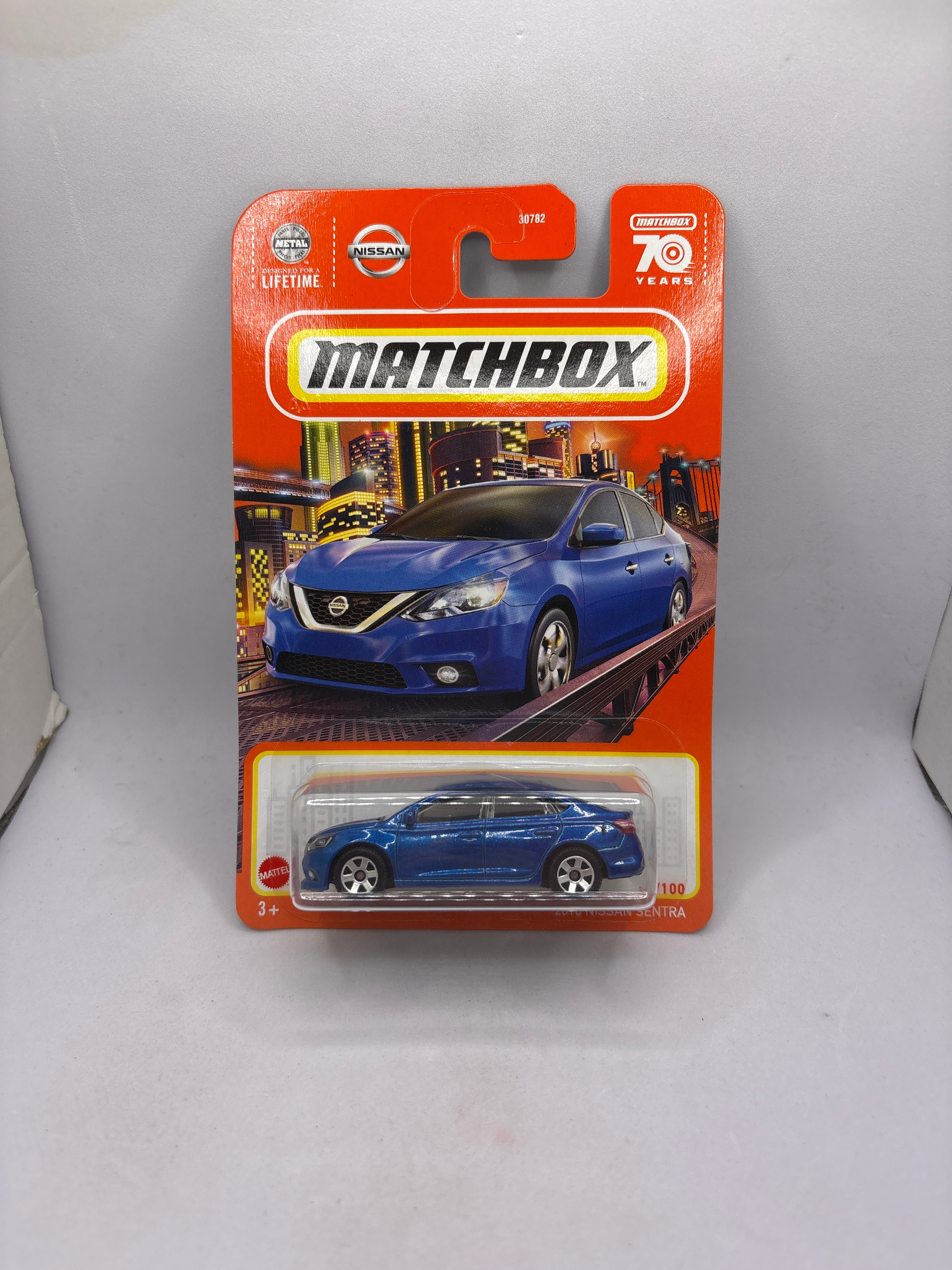 Matchbox 2016 Nissan Sentra Diecast
