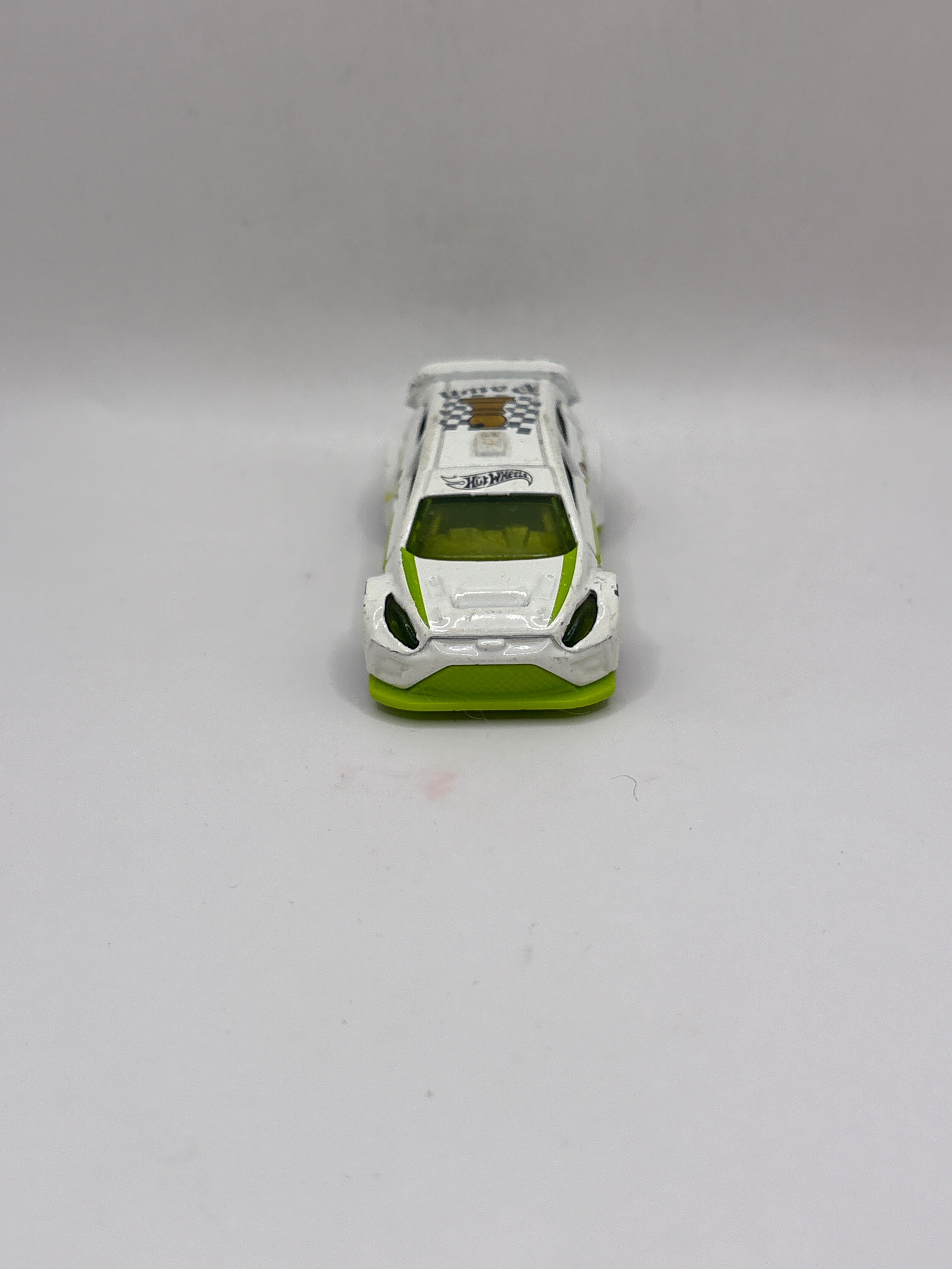 Hot Wheels 12 Ford Fiesta Diecast