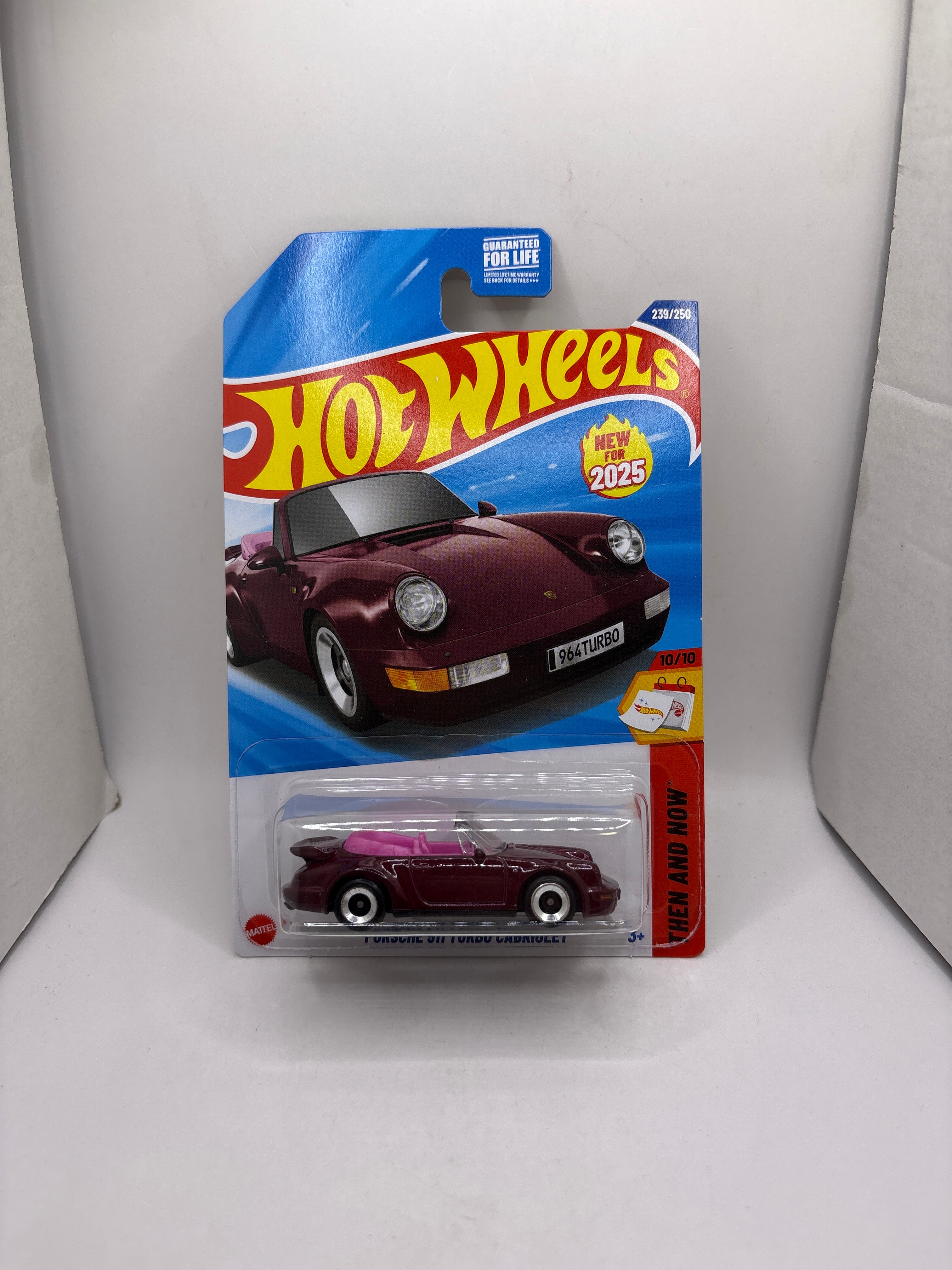 Hot Wheels Porsche 911 Turbo Cabriolet Diecast maroon