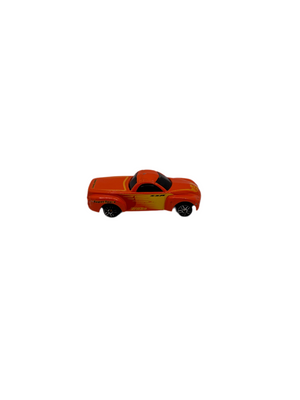 Maisto 2000 Chevrolet SSR Diecast orange