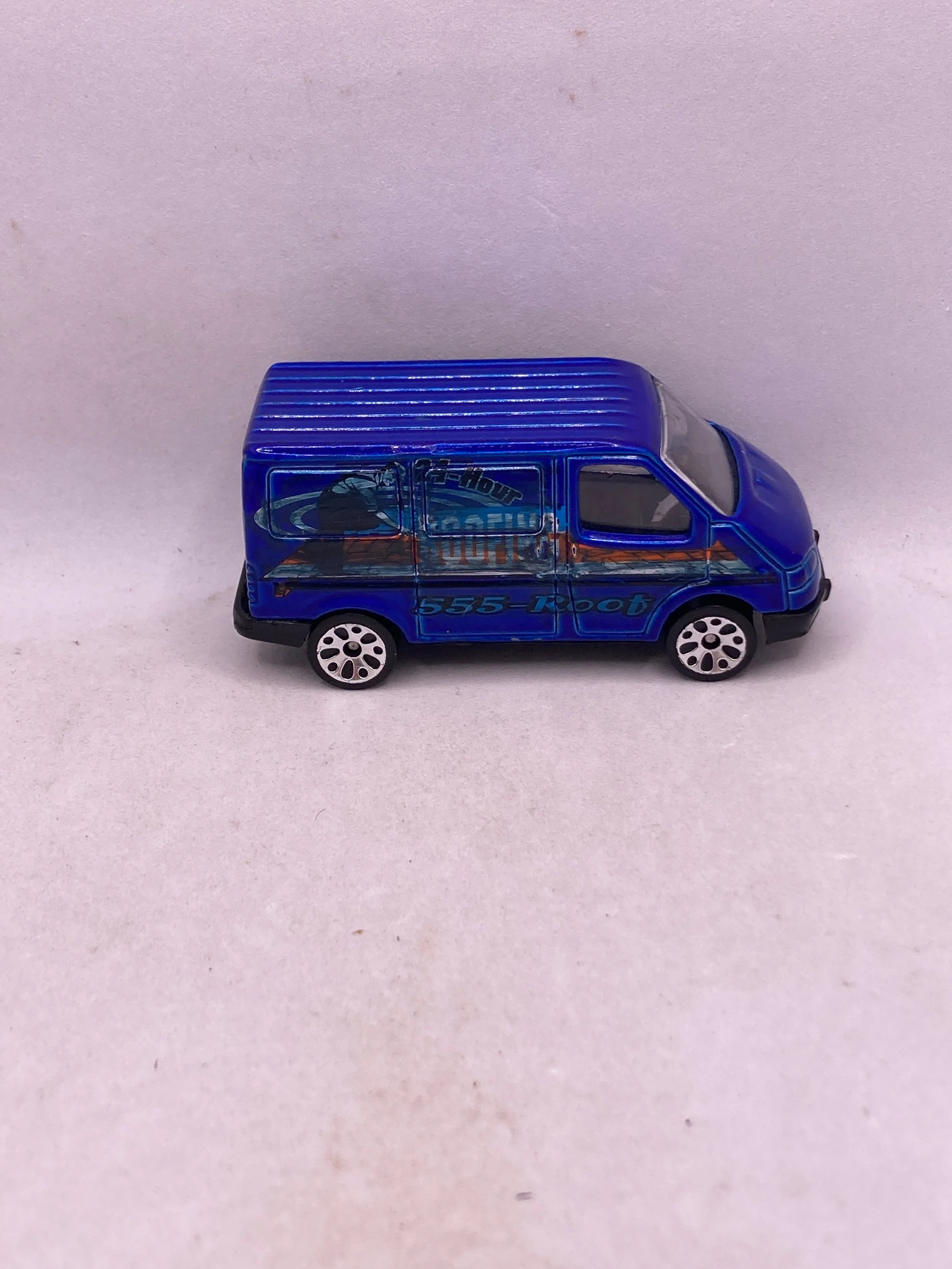 Matchbox Ford Transit Diecast