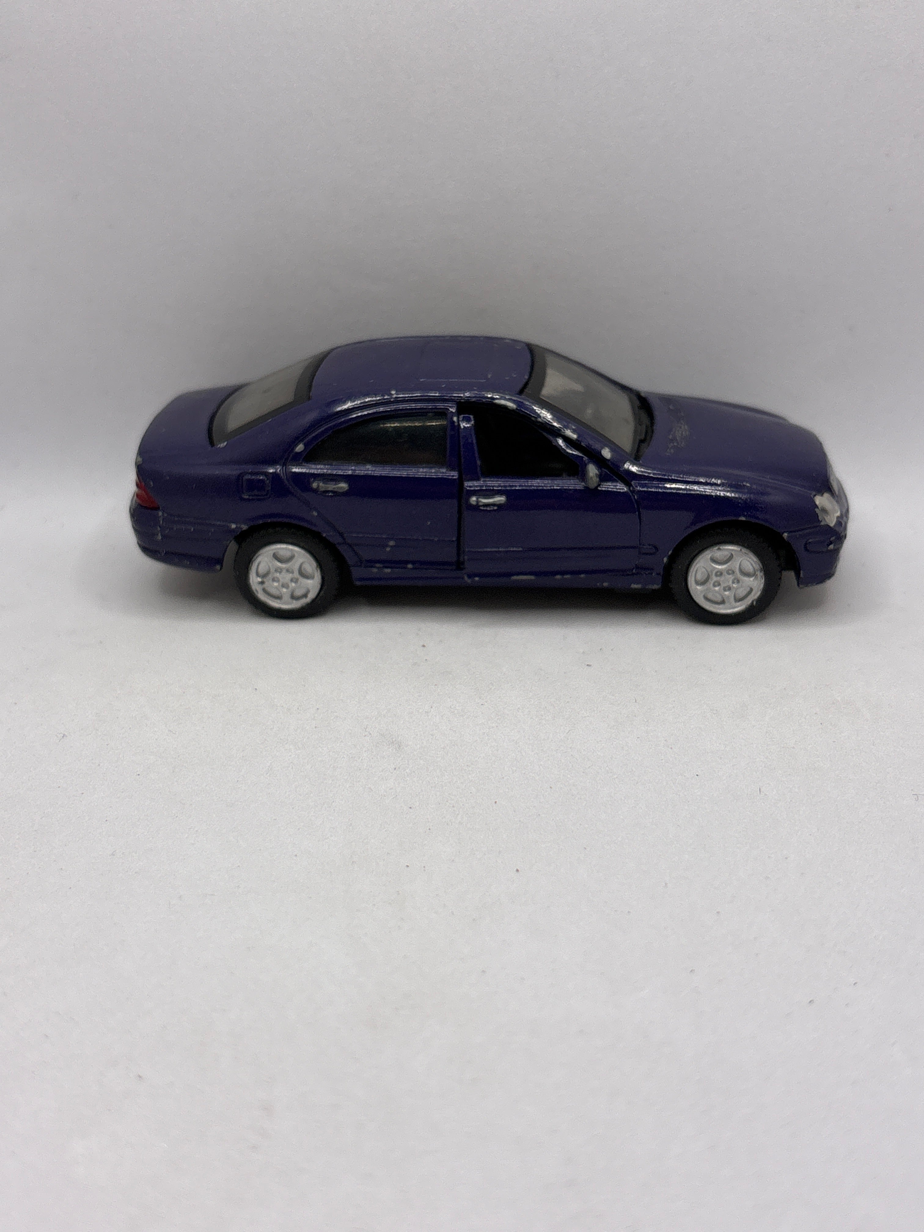 Motor Max Mercedes-Benz C-Class Diecast