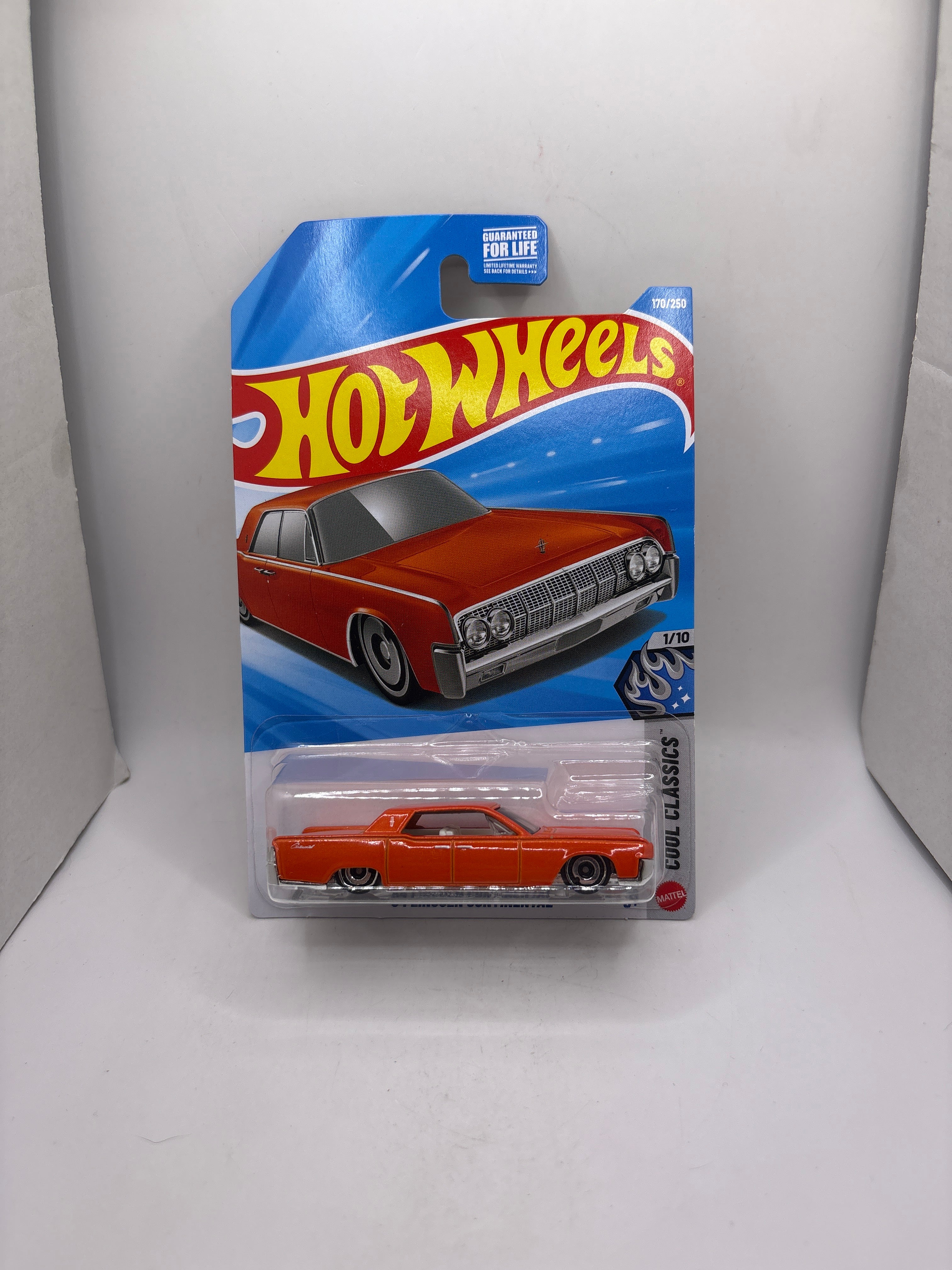 Hot Wheels 64 Lincoln Continental Diecast