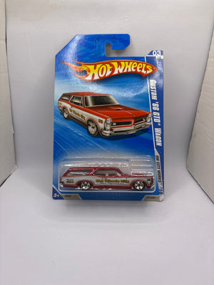 Hot Wheels Custom 66 GTO Wagon Diecast