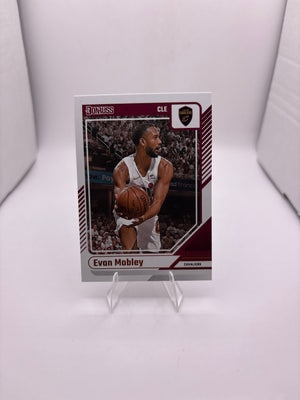 Donruss Evan Mobley