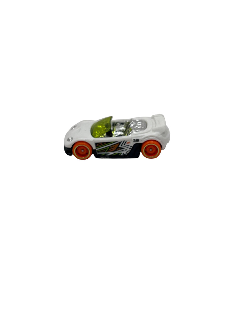 Hot Wheels Trak-Tune Diecast white