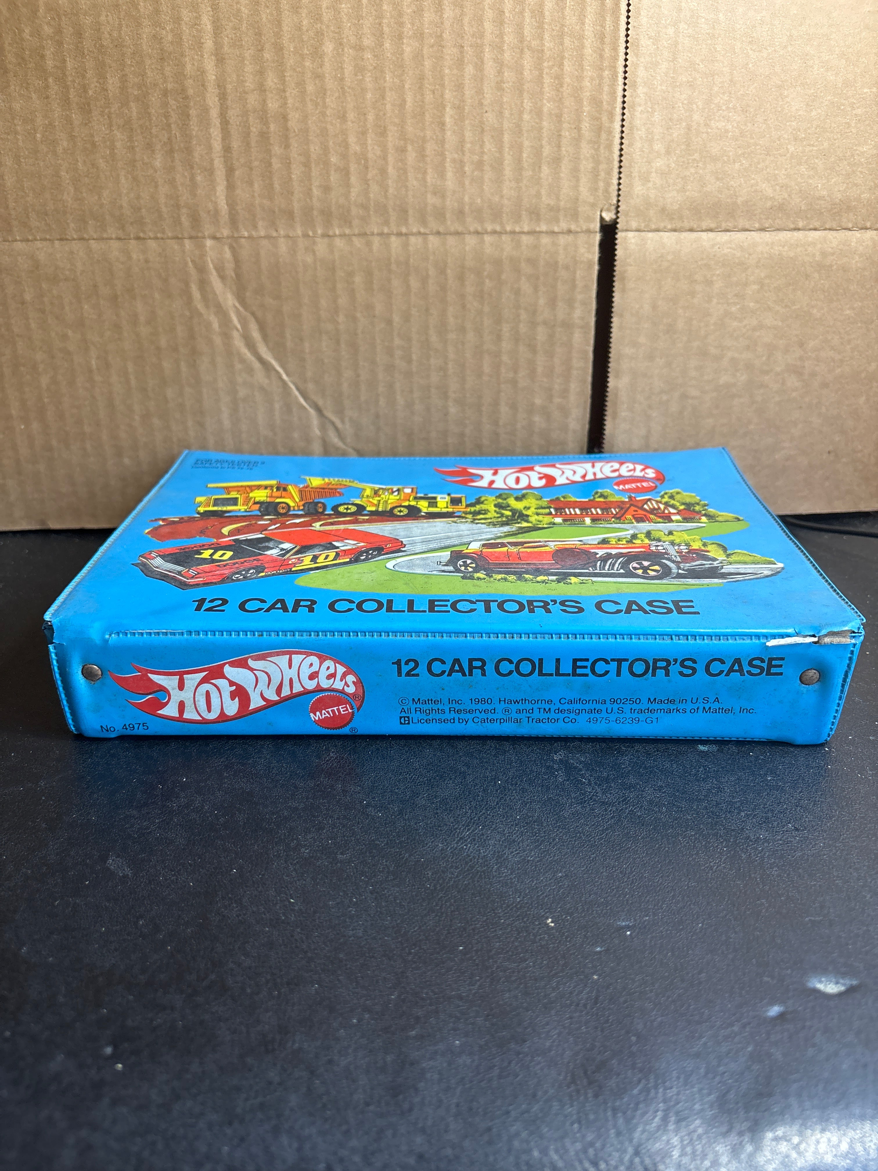 Hot Wheels 12 Car Collector’s Case Diecast