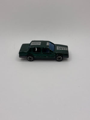 Zee 1982 Volvo 760 GLE Diecast