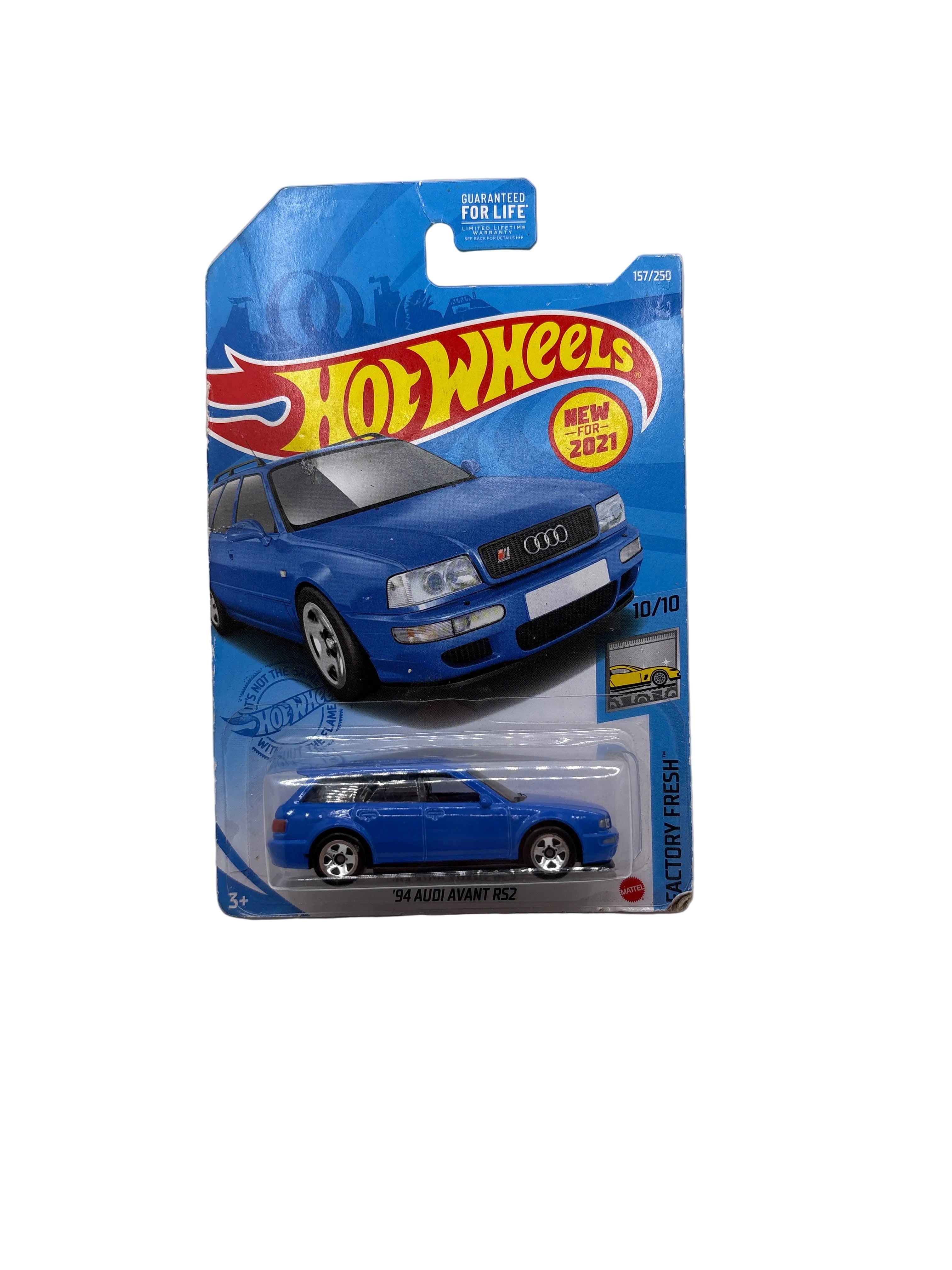 Hot Wheels 94 Audi Avant RS2 Diecast