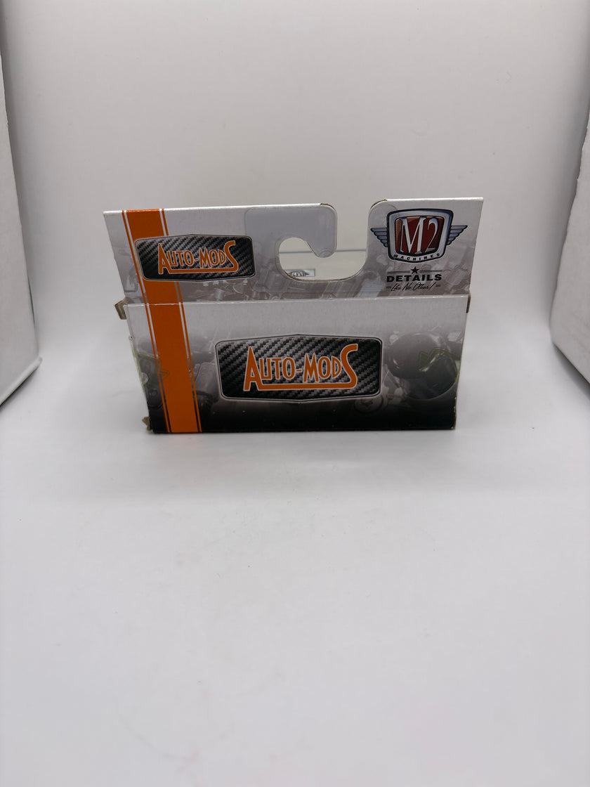 M2 1966 Chevrolet Corvette 427 Diecast