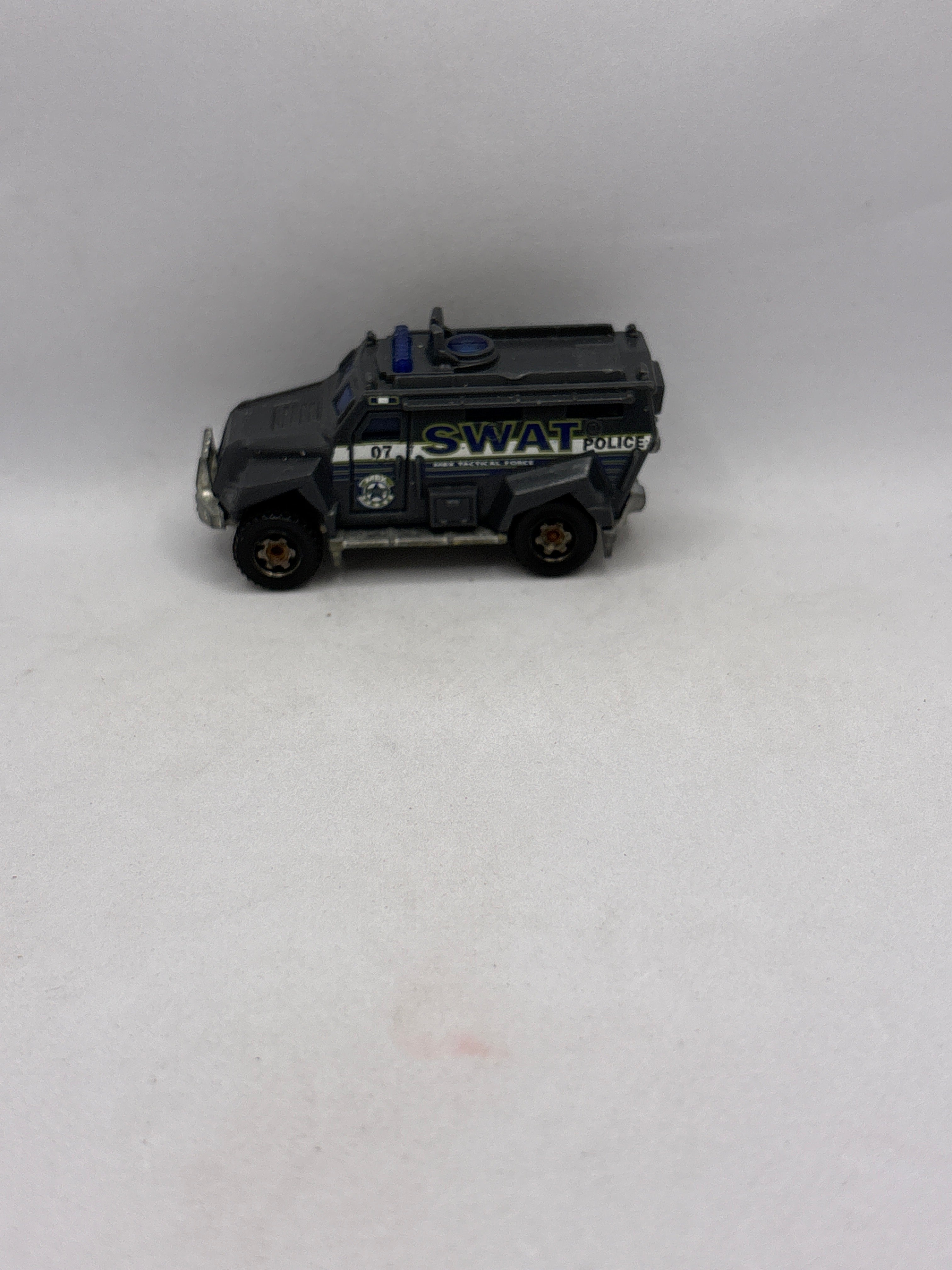 Matchbox S.W.A.T. Truck Diecast