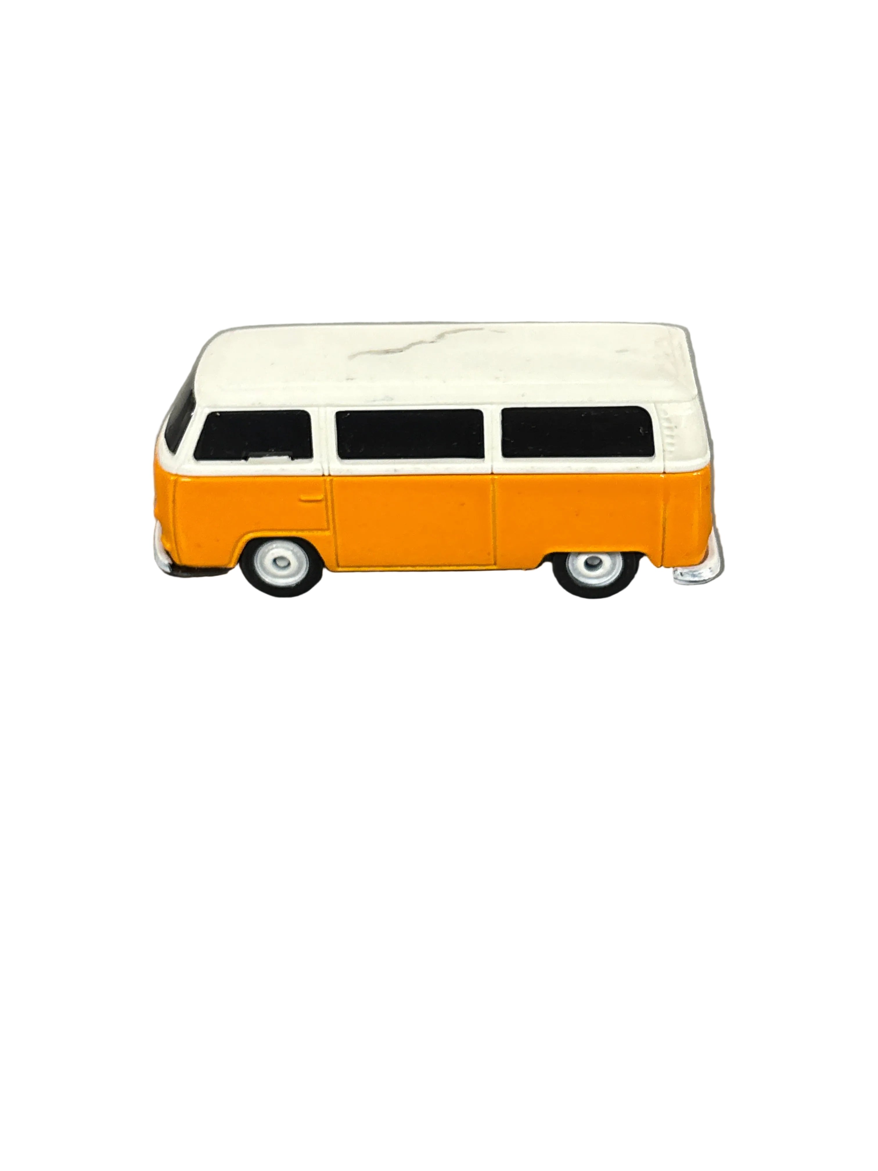 Maisto Volkswagen Type 3 Bus Diecast