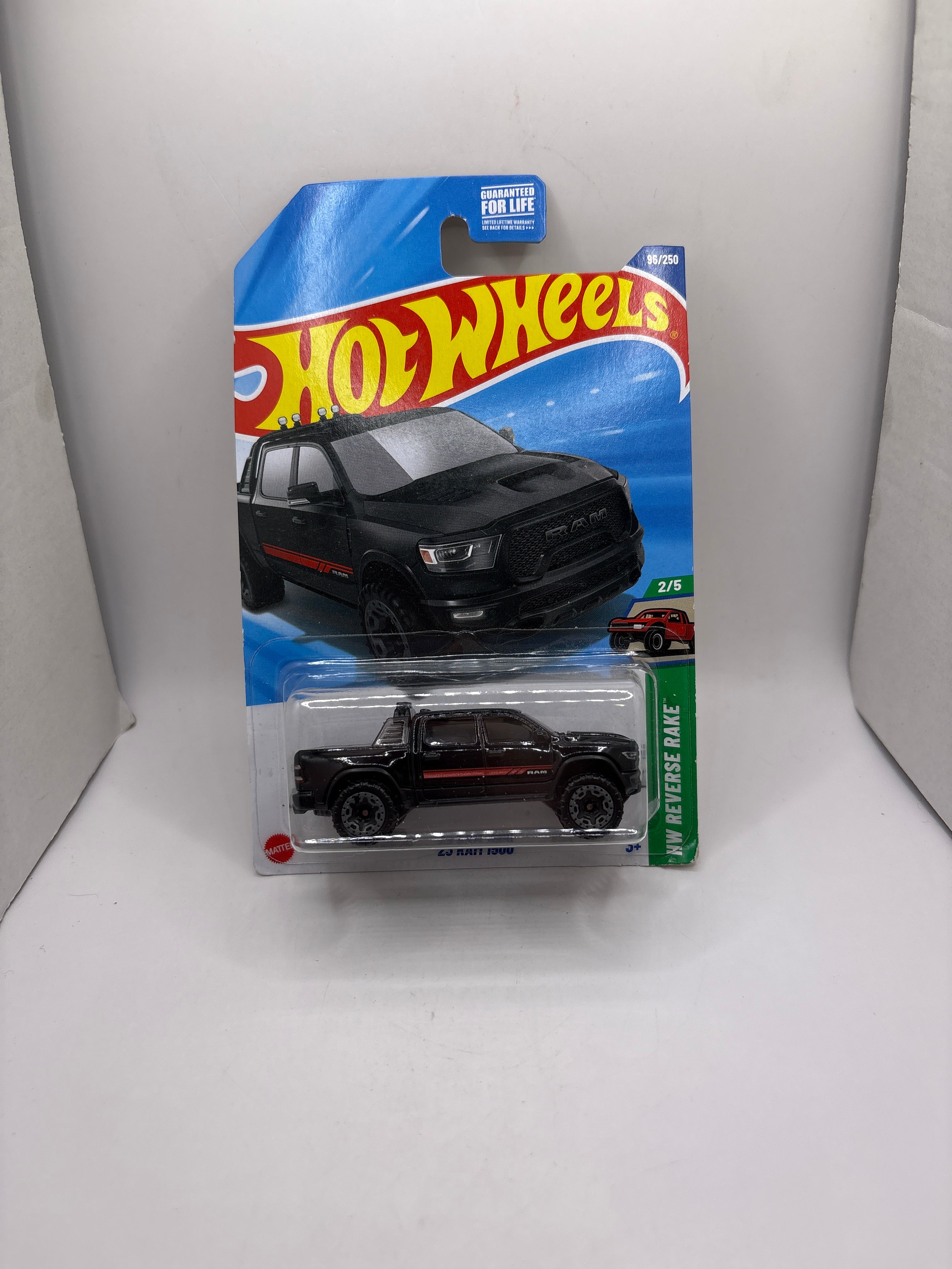Hot Wheels 23 Ram 1500 Diecast black black