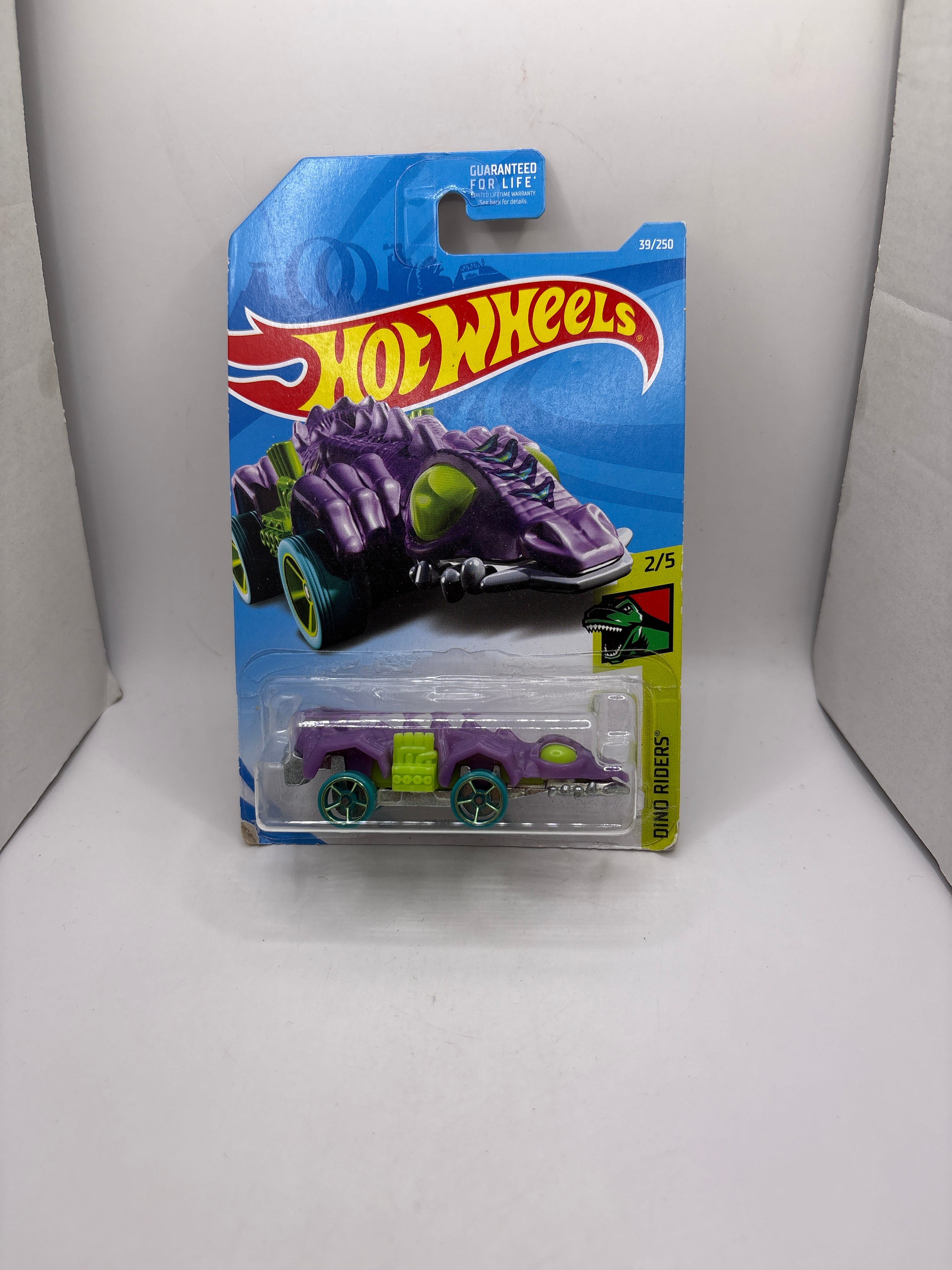 Hot Wheels Fangster Diecast