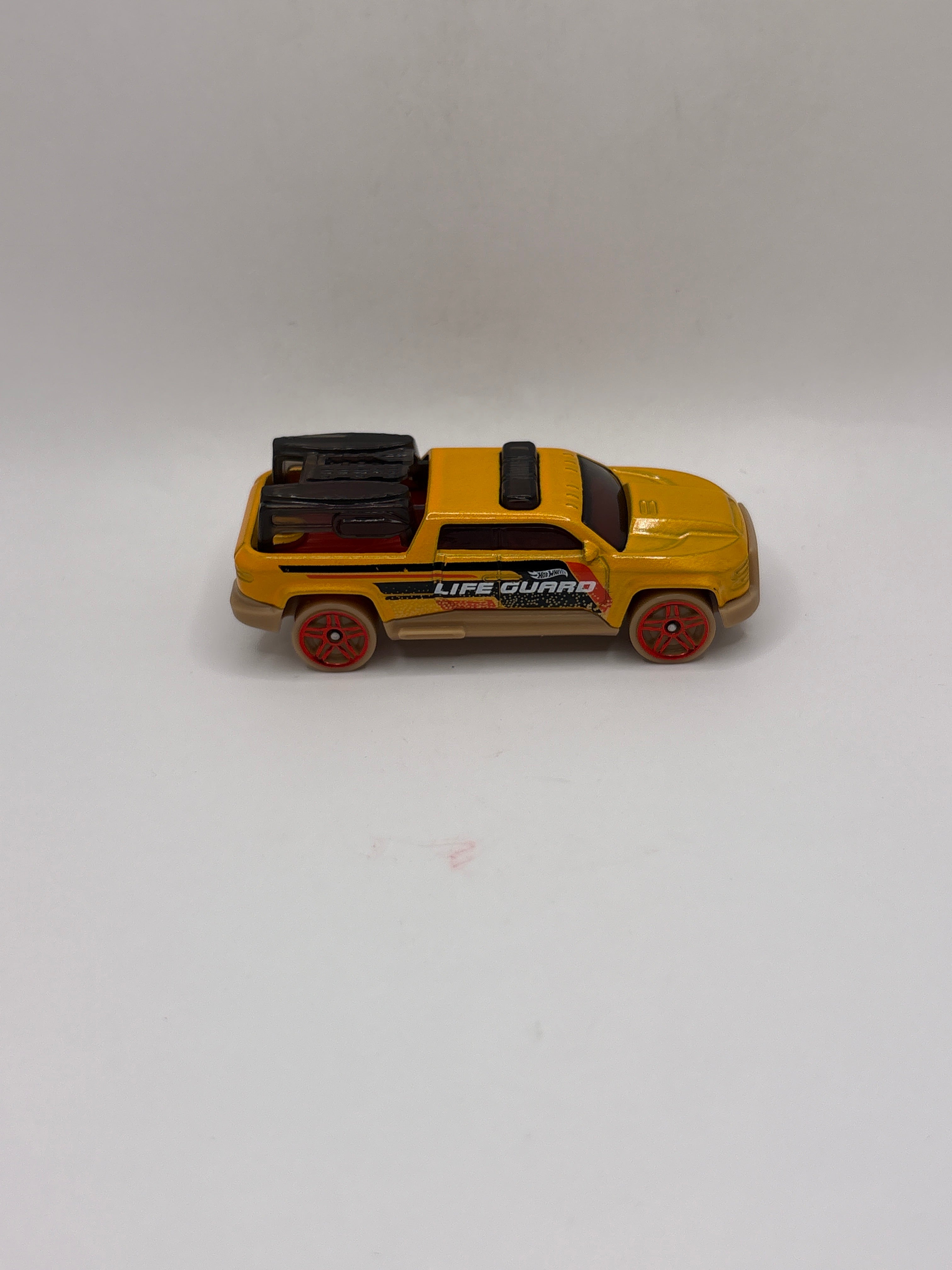 Hot Wheels Surf Duty Diecast