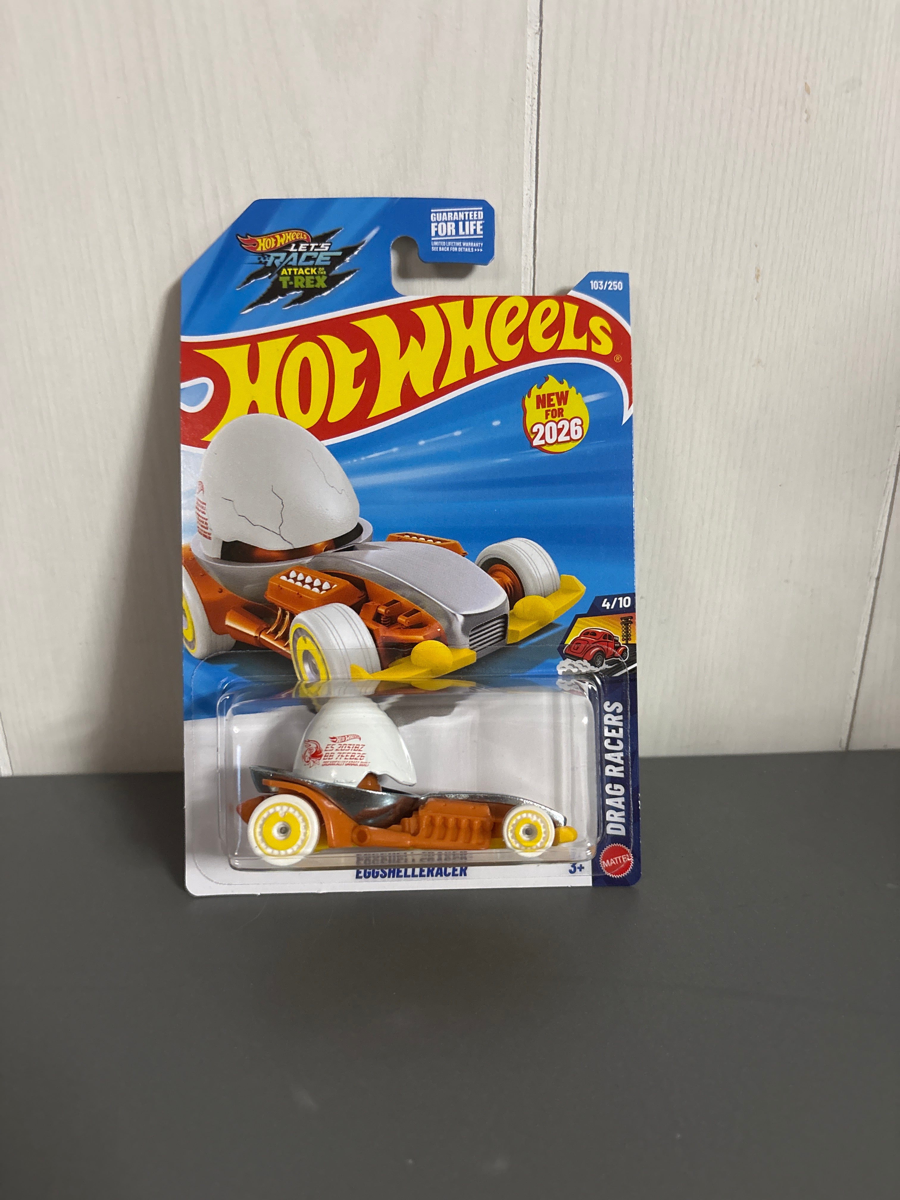 Hot Wheels Eggshelleracer Diecast white