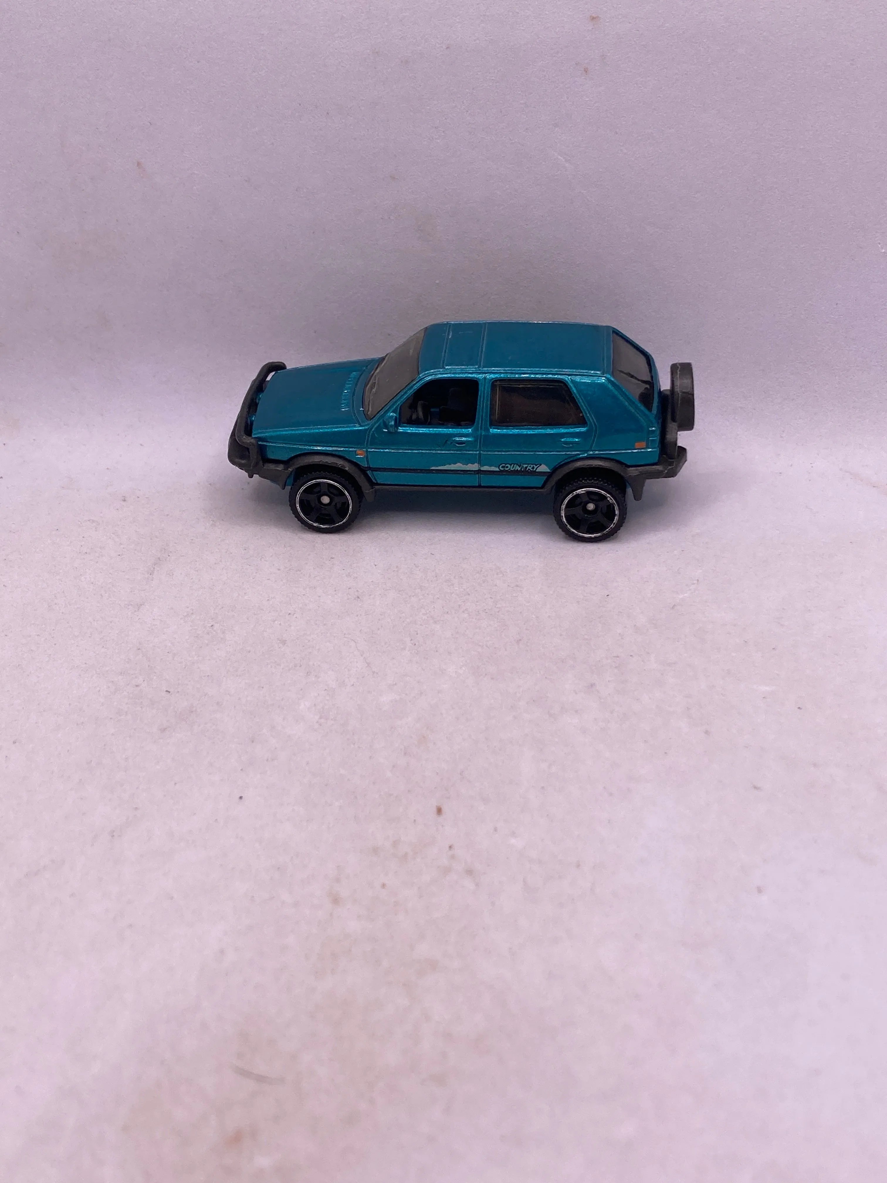 Matchbox 90 Volkswagen Golf Diecast