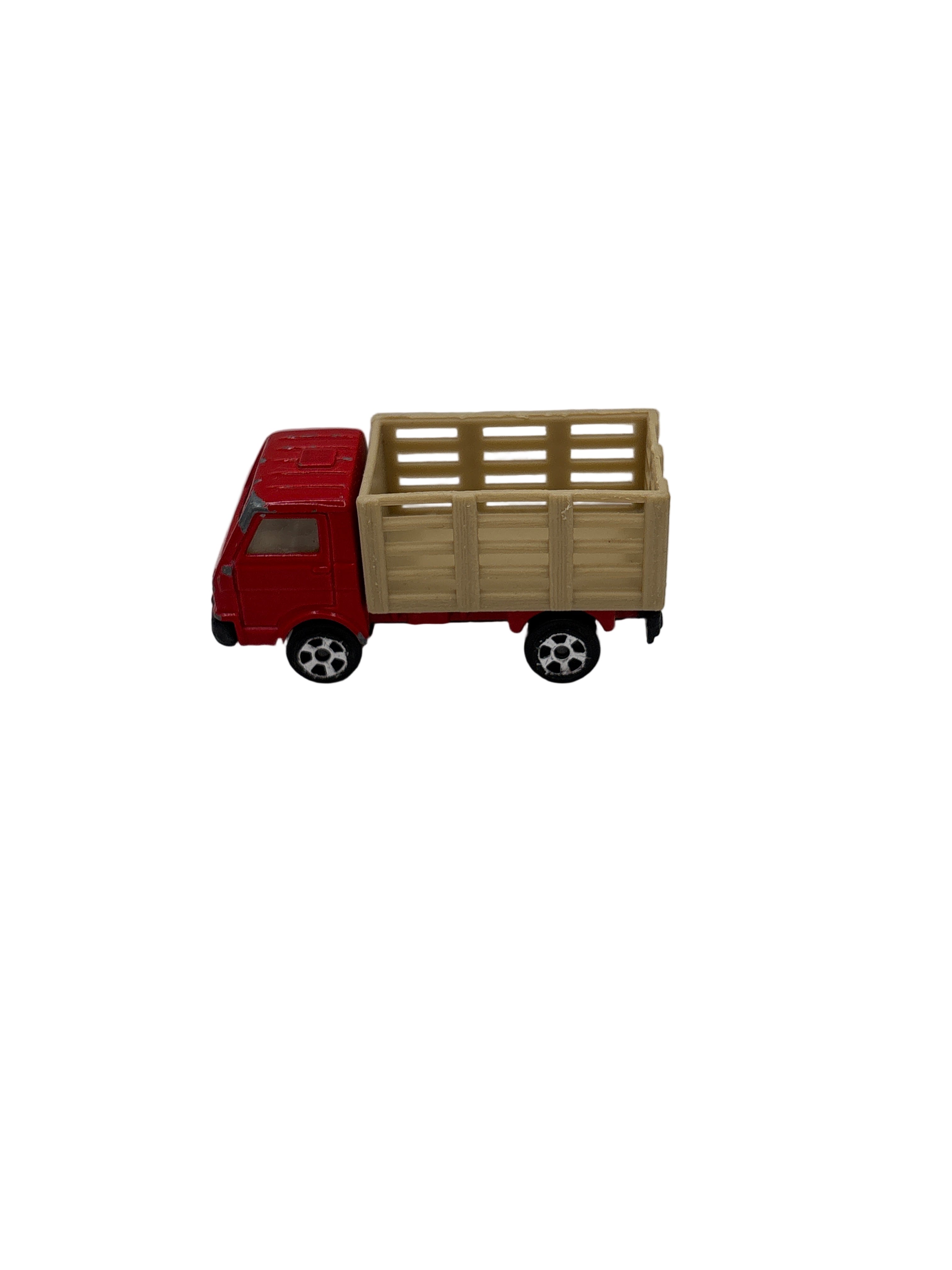 Maisto Cattle Truck Diecast red