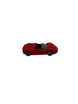 Hot Wheels Porsche 918 Spyder Diecast red