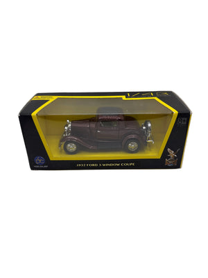 Road Signature 1932 Ford 3-Window Coupe Diecast burgundy