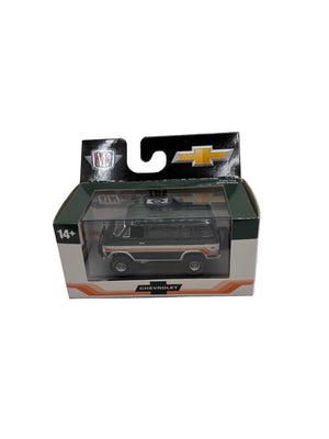 M2 1971 Chevrolet Van Beauville 4x4 Diecast