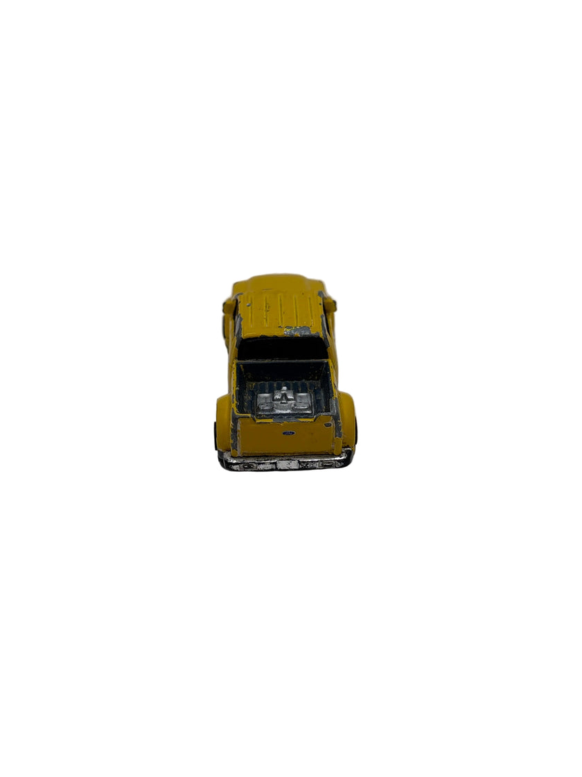 Maisto Ford Mighty F-350 Diecast yellow