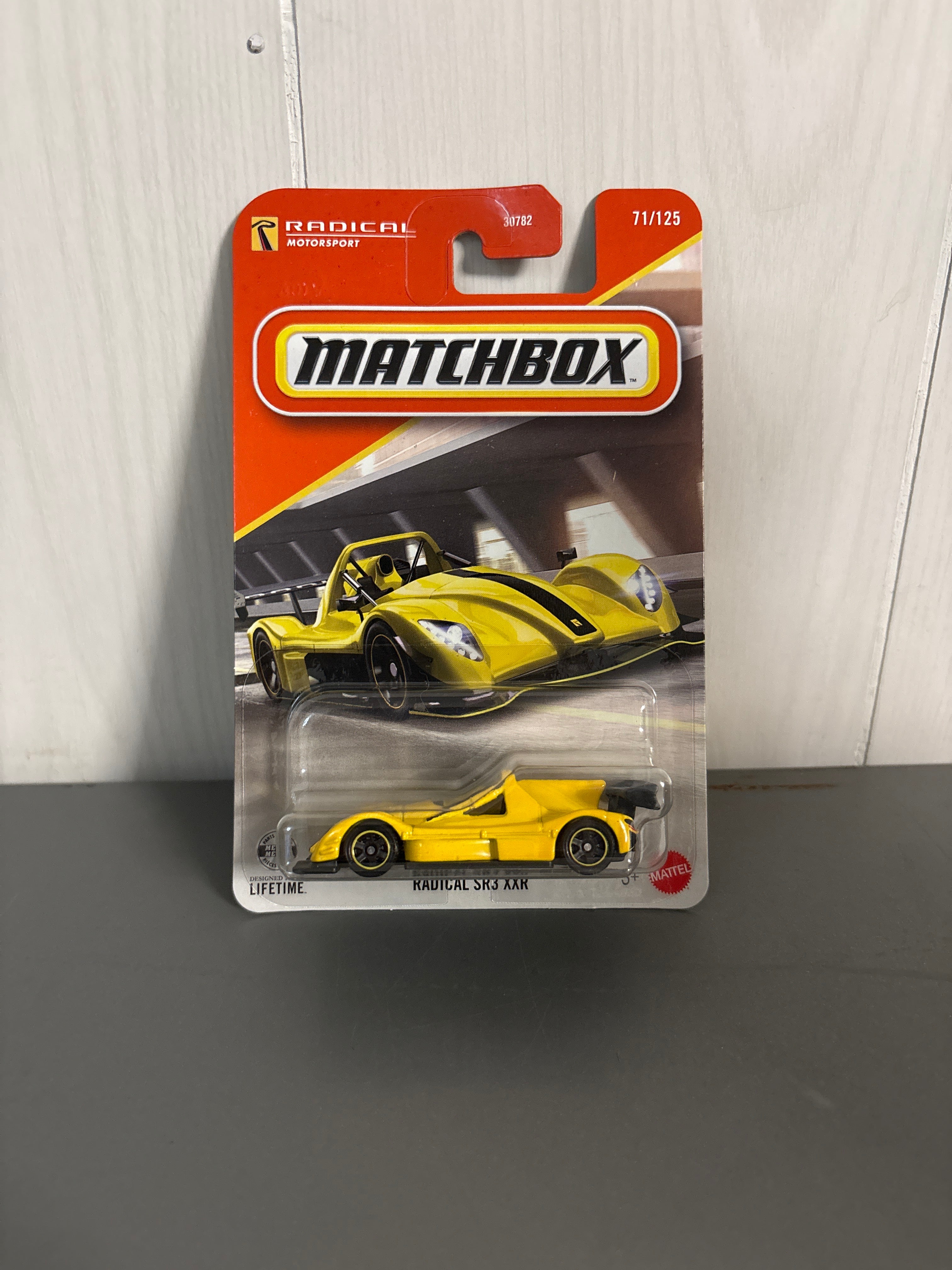 Matchbox Radical SR3 XXR Diecast