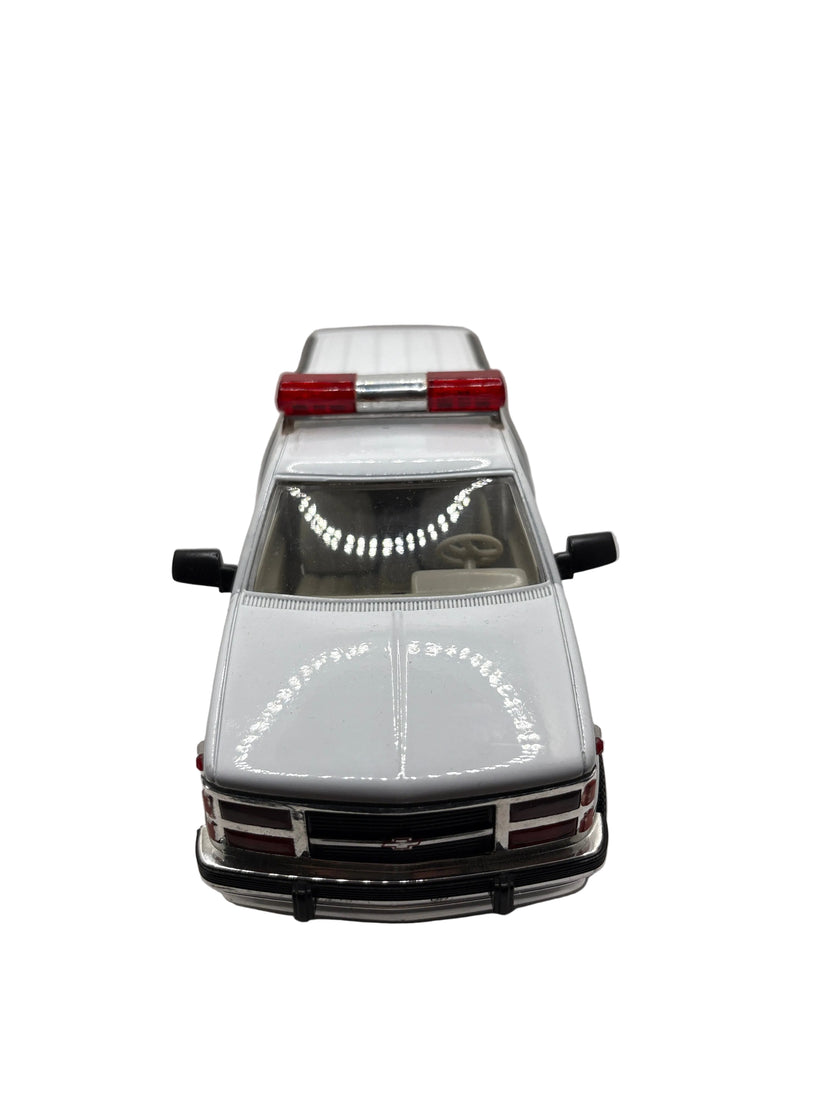 Sunnyside Chevrolet Suburban Diecast white