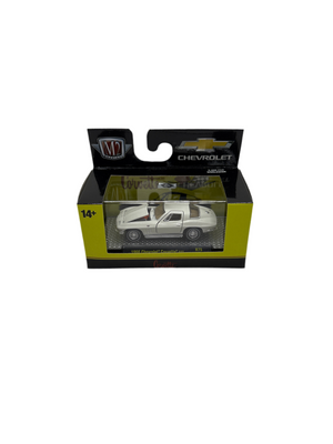 M2 1966 Chevrolet Corvette 327 Diecast