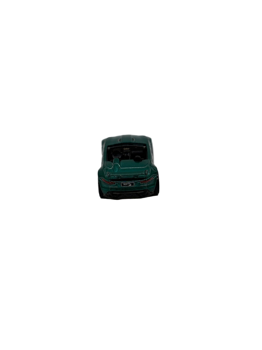 Hot Wheels 15 Jaguar F-Type Project 7 Diecast green