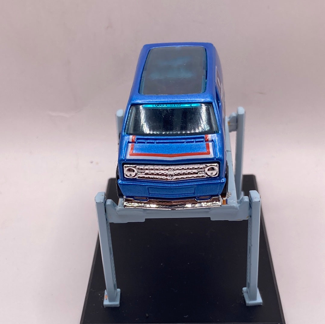 Hot Wheels Custom 77 Dodge Van Diecast