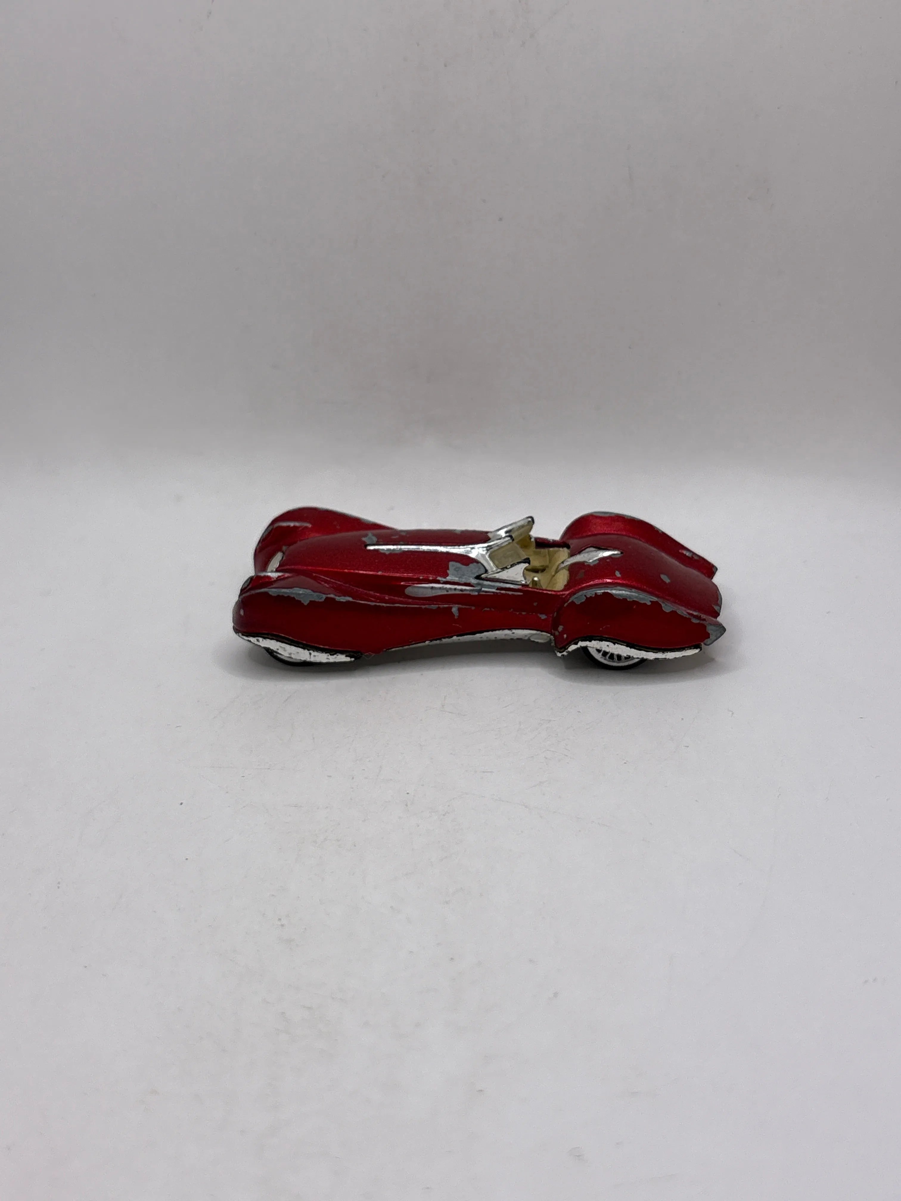 Hot Wheels Phantastique Diecast red