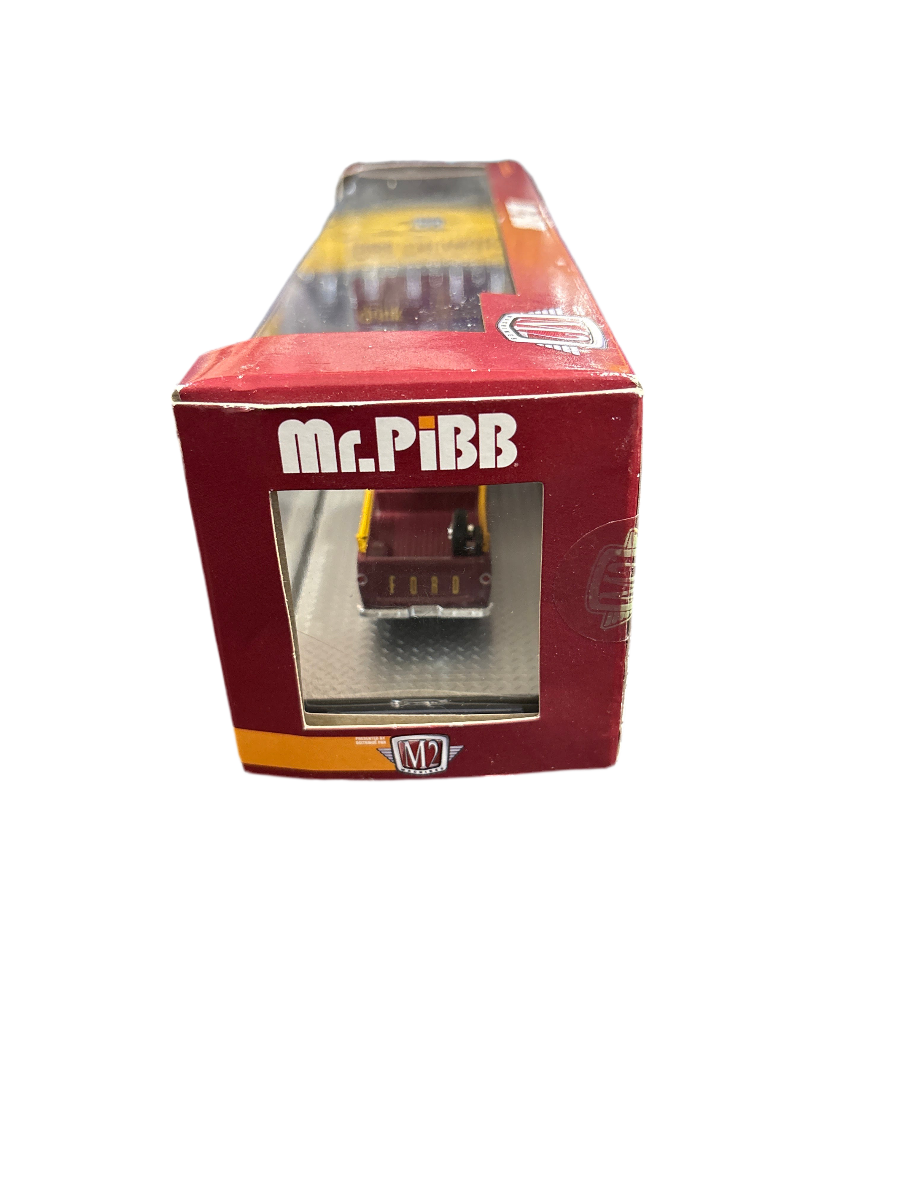 M2 1966 Ford C-950 Truck & 1964 Ford Econoline Truck Diecast