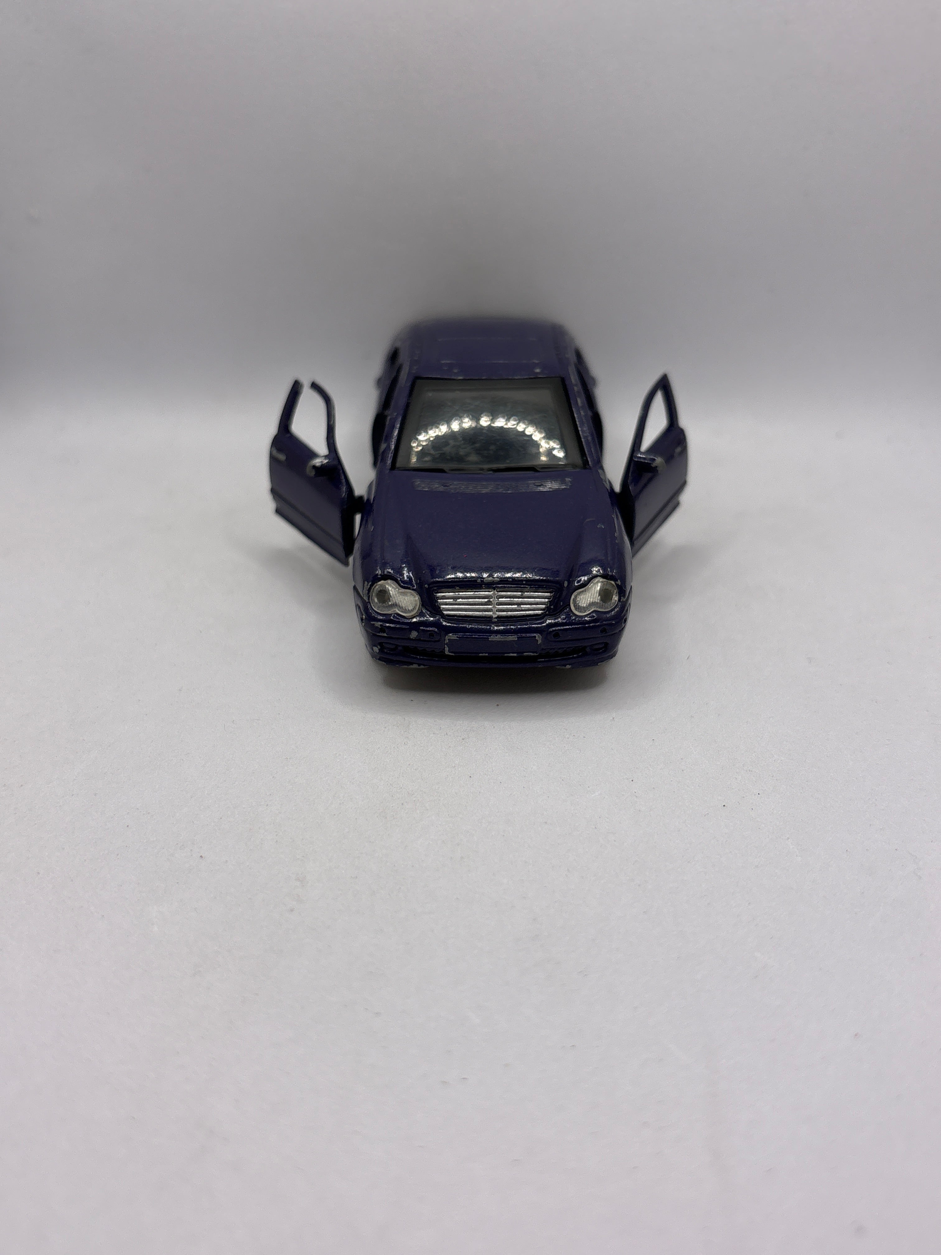 Motor Max Mercedes-Benz C-Class Diecast