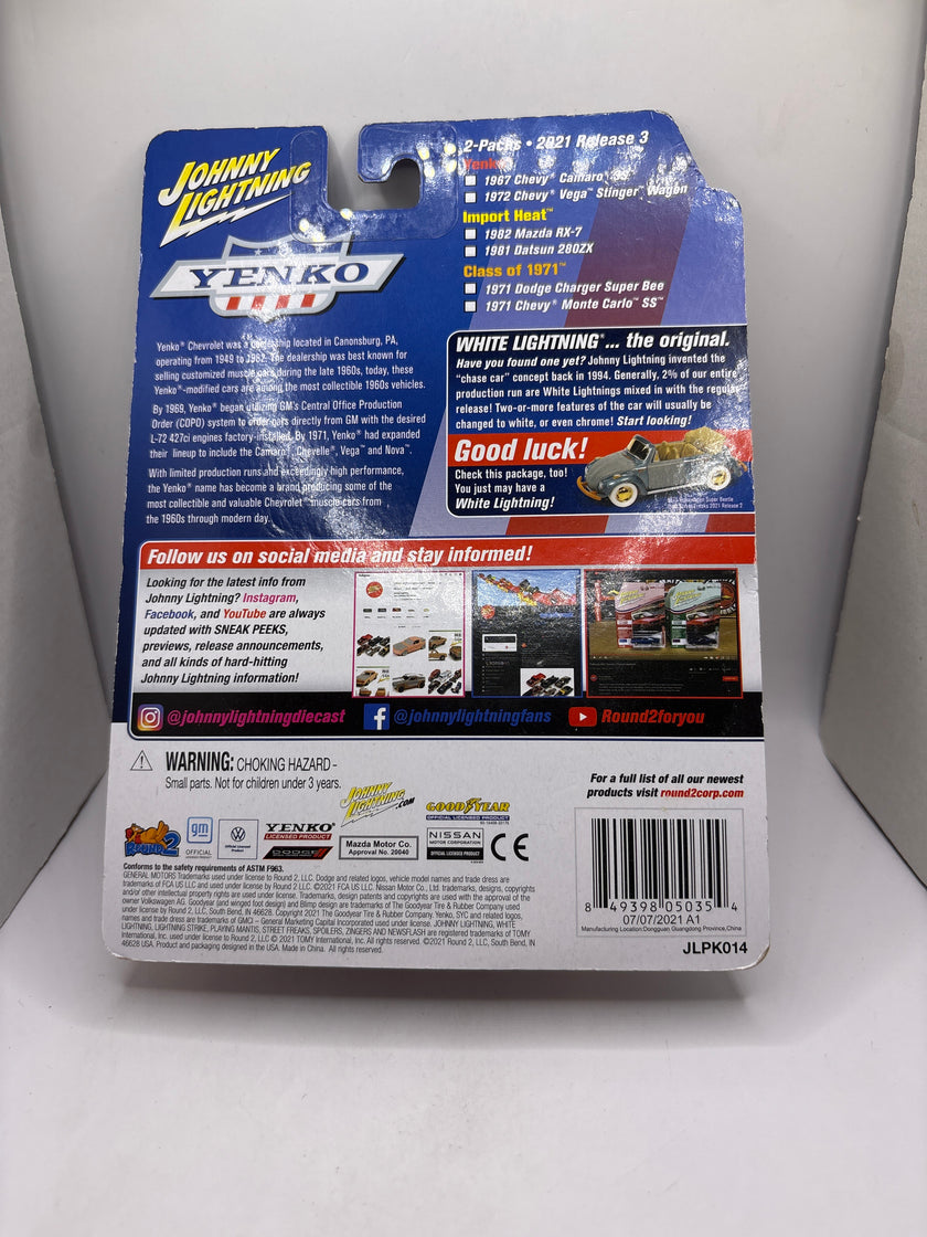 Johnny Lightning 1967 Chevy Camaro SS 1972 Chevy Vega Stinger Wagon Diecast