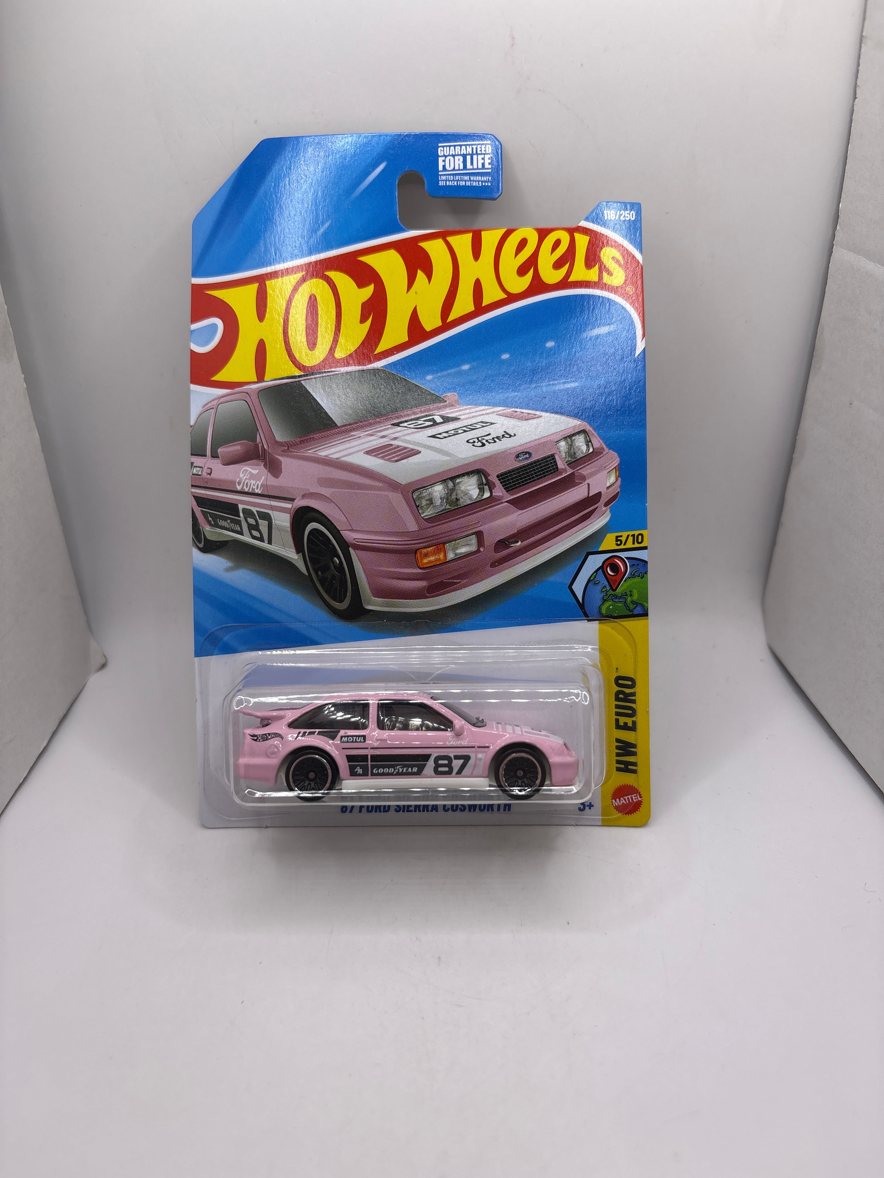 Hot Wheels 87 Ford Sierra Cosworth Diecast pink