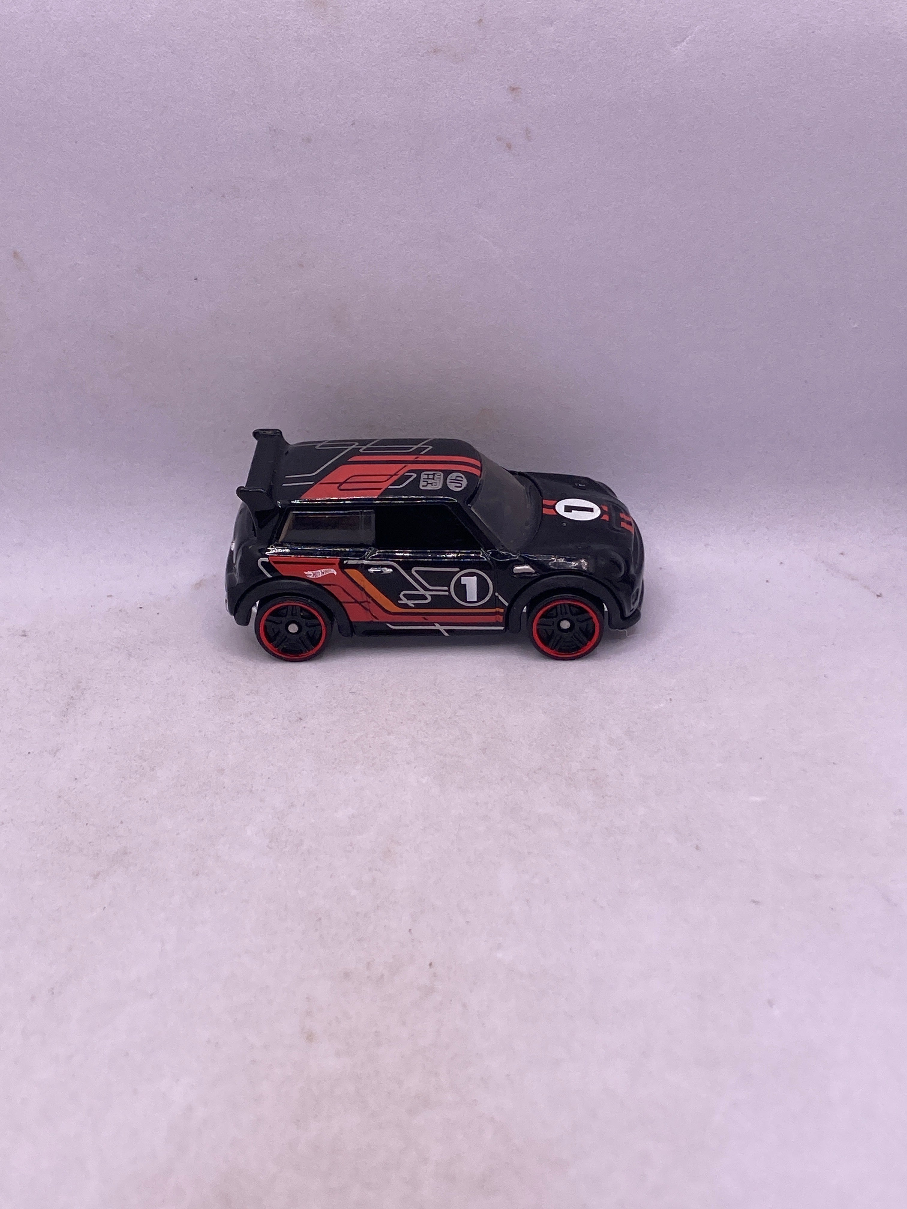 Hot Wheels Mini Cooper S Challenge Diecast