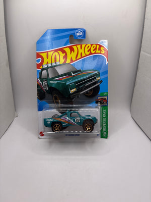 Hot Wheels 87 Dodge D100 Diecast green