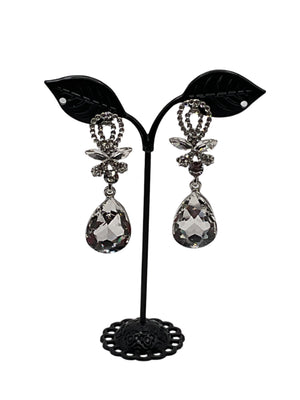 चमकदार क्रिस्टल झुमके