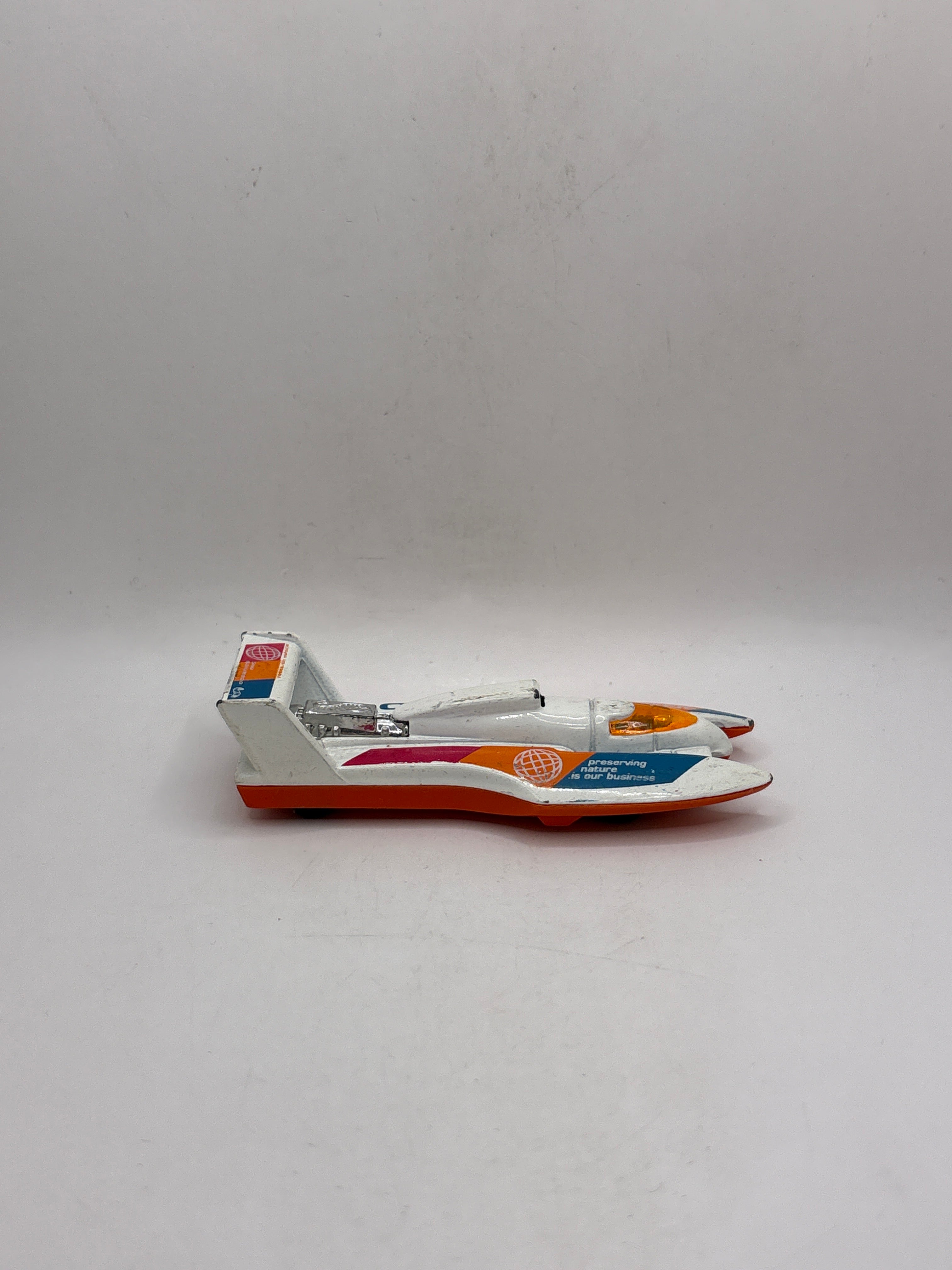 Hot Wheels Hydroplane Diecast white