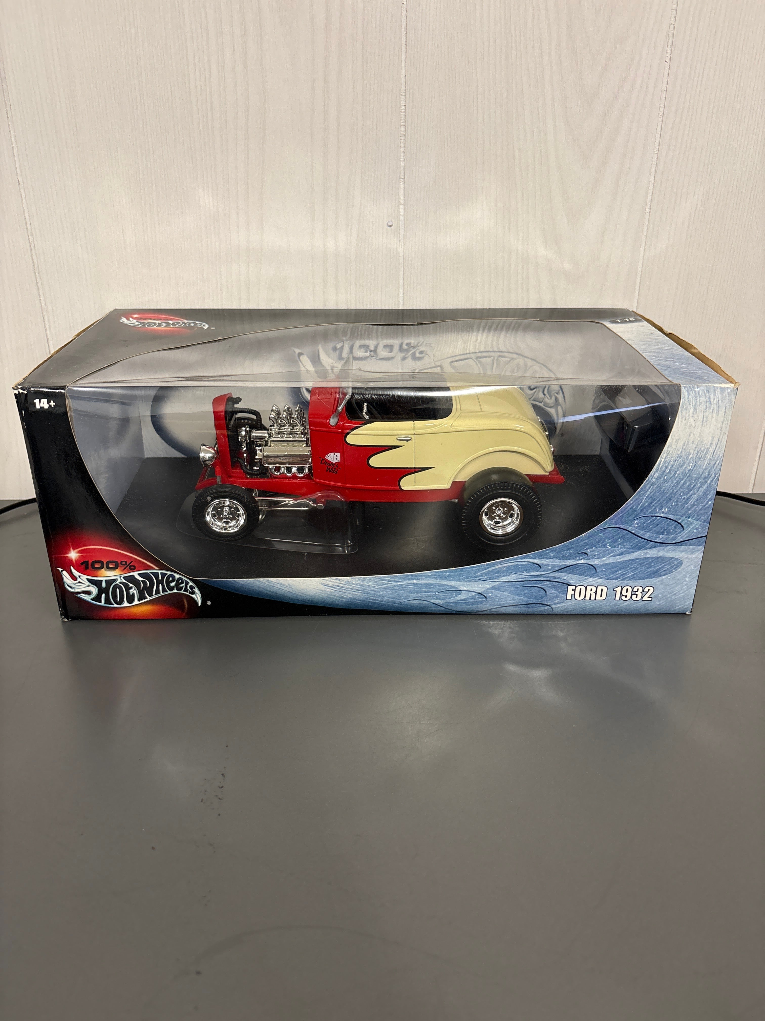 Hot Wheels Ford 1932 Diecast multi colors