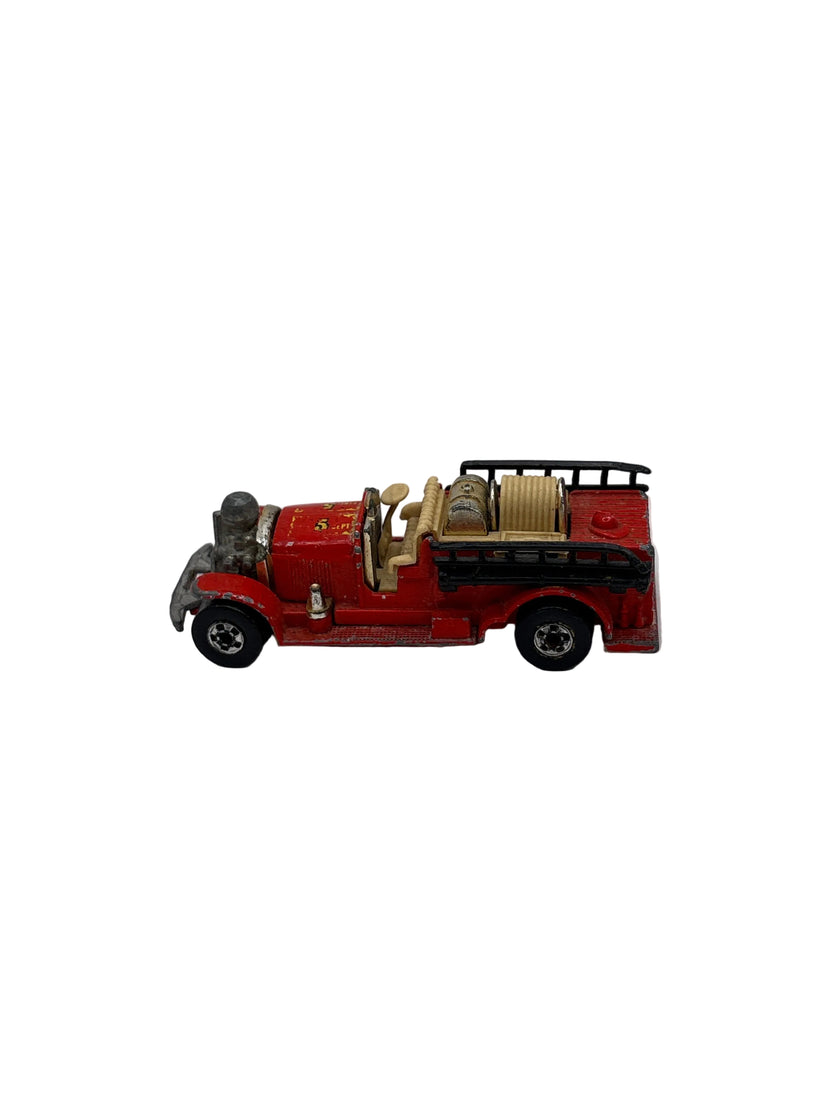 Hot Wheels Old Number 5 Diecast red